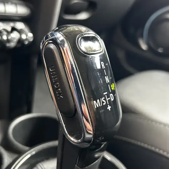 MINI Cooper 2023, foto 16