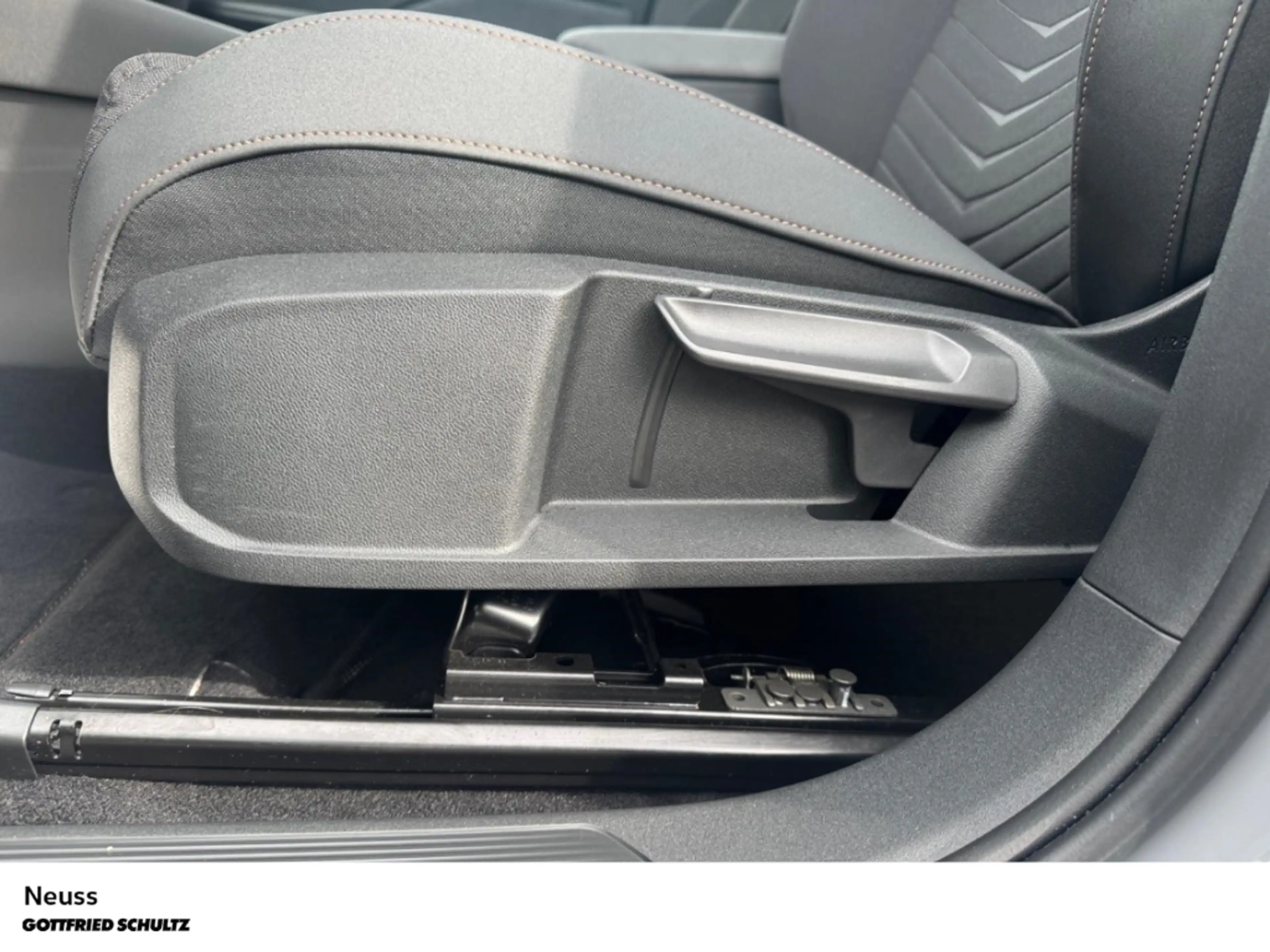 CUPRA Born 58kWh EINPARKHILFE SITZHEIZUNG LED — photo 12
