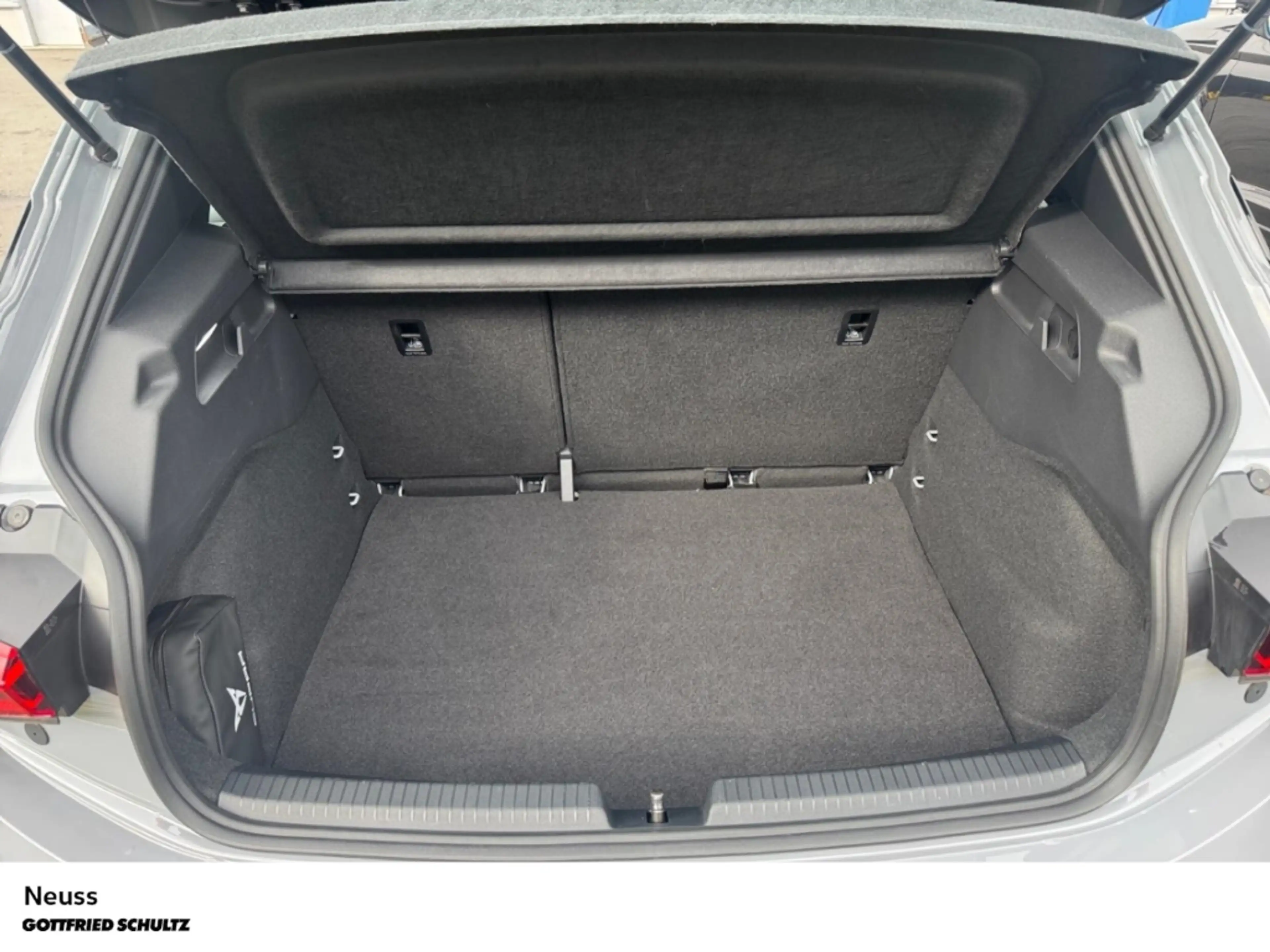 CUPRA Born 58kWh EINPARKHILFE SITZHEIZUNG LED — photo 8