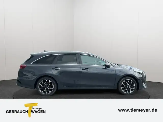 Kia Ceed view 4
