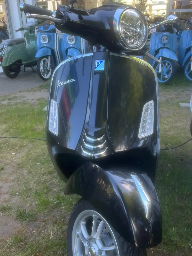 Vespa GTS Super 125 ABS ASR LED Negru - 1