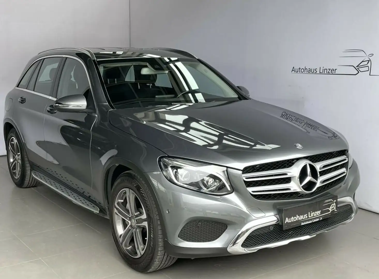Mercedes-Benz GLC 250 d 4Matic *LED*LUFT*AHK*Kamera*Teilleder* Grau - 1
