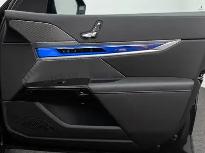 Annonce voiture d'occasion BMW i7 - CARADIZE