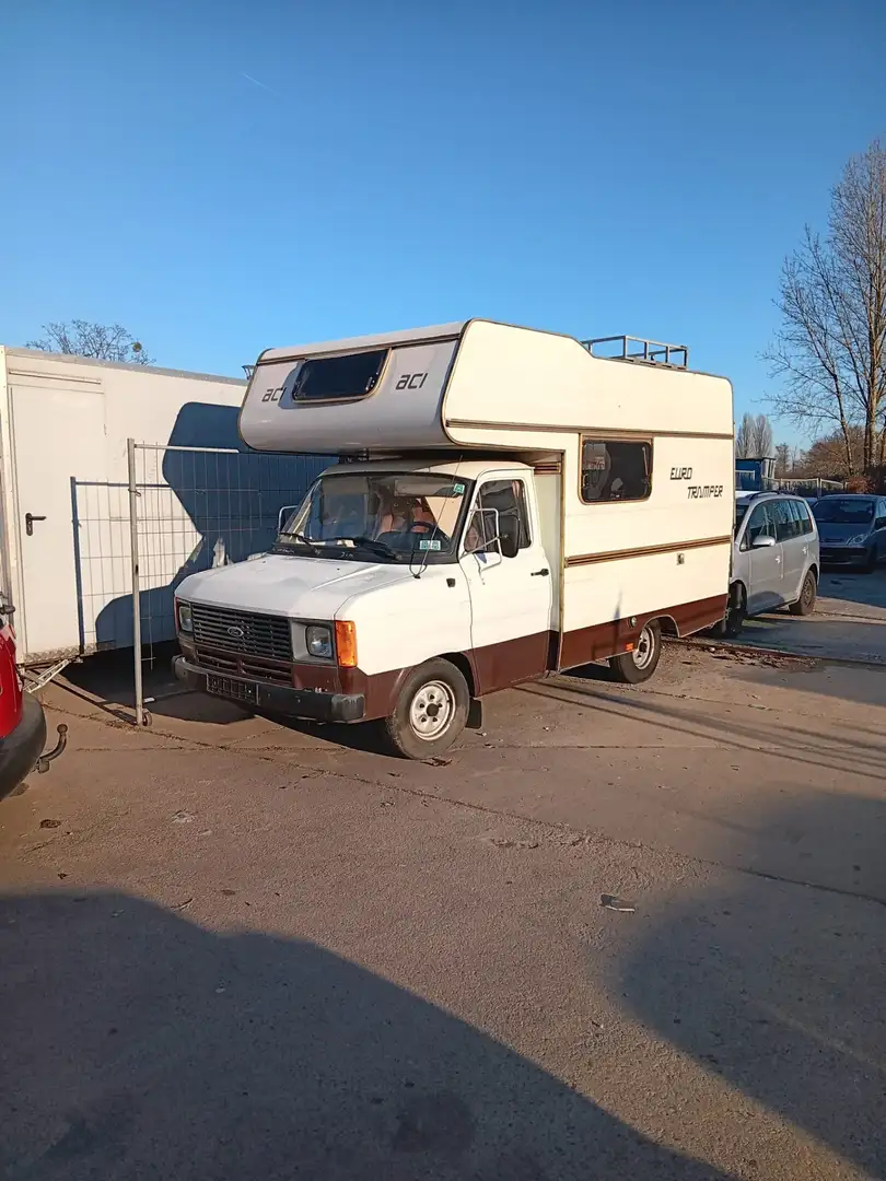 Ford Transit Bus - 1