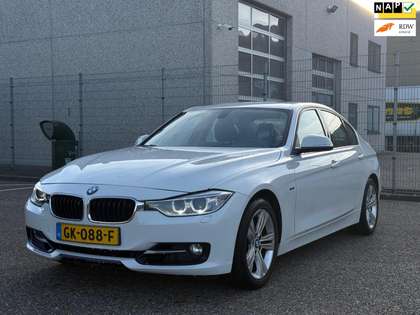 BMW 320 3-serie 320i High Executive Sportline PDC AUT