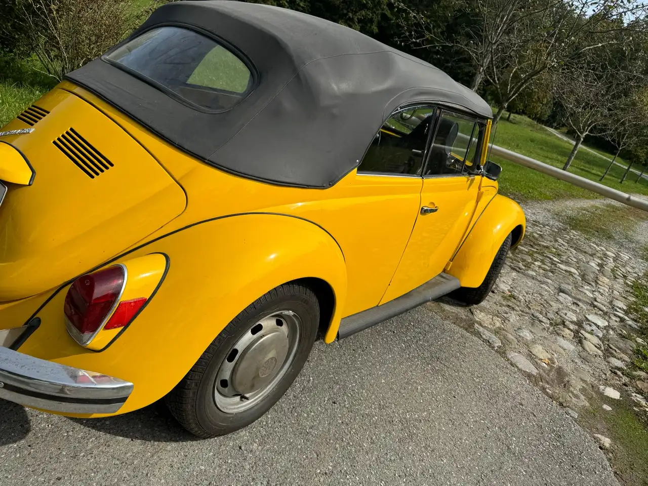 Volkswagen Käfer VW Käfer Cabrio 1302 - Oldtimer - Zitronengelb - TÜV neu - H Kennzeichen - wenig Kilometer, foto 4
