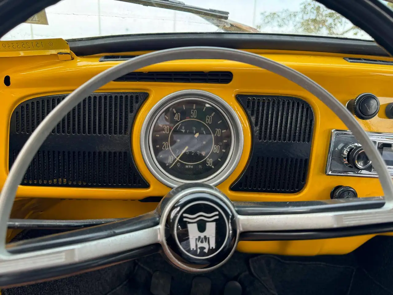 Volkswagen Käfer VW Käfer Cabrio 1302 - Oldtimer - Zitronengelb - TÜV neu - H Kennzeichen - wenig Kilometer, foto 5