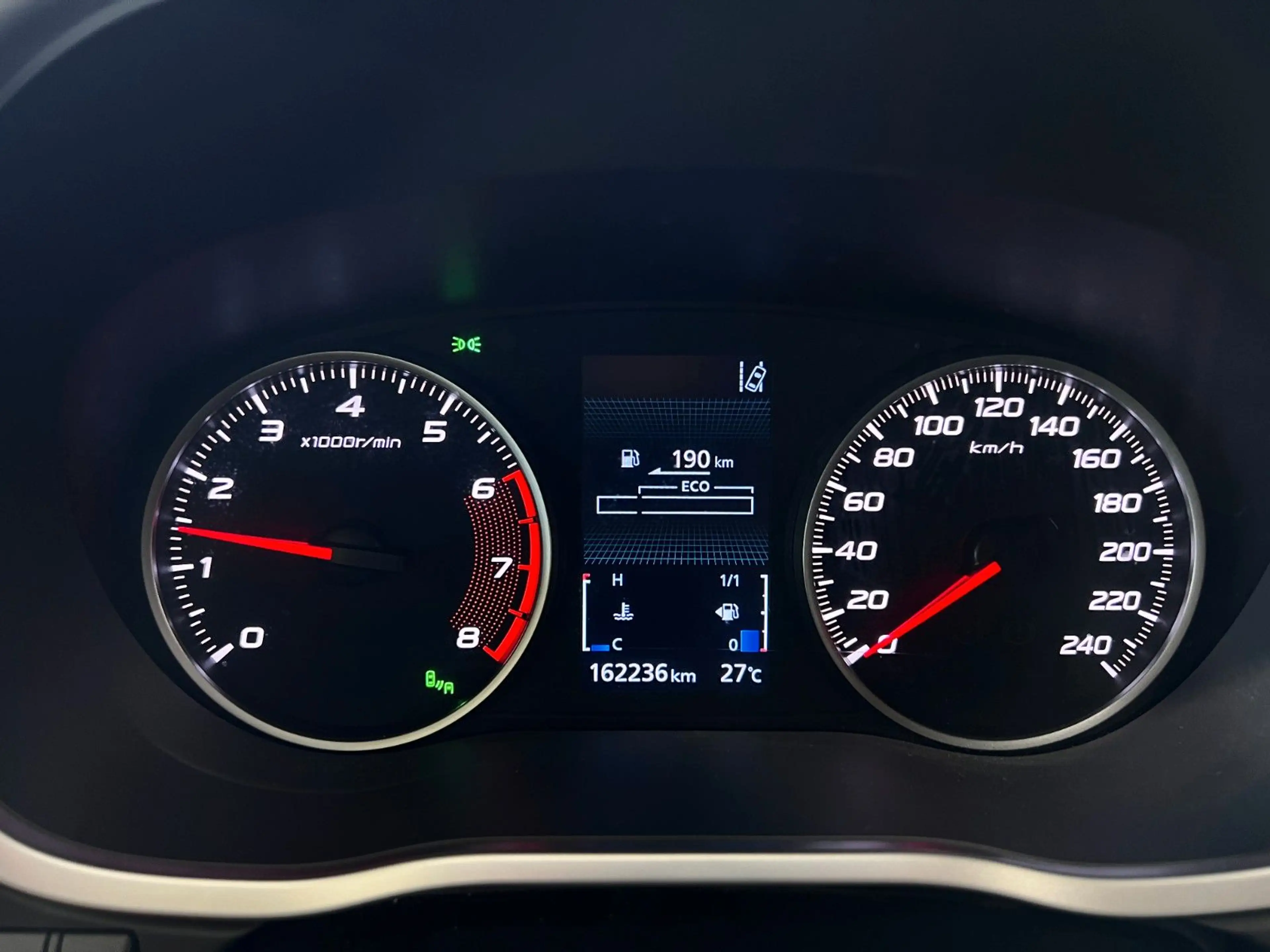 Mitsubishi Eclipse Cross Top 2WD | 2-HD | KAMERA | 4xSHZ | — photo 12