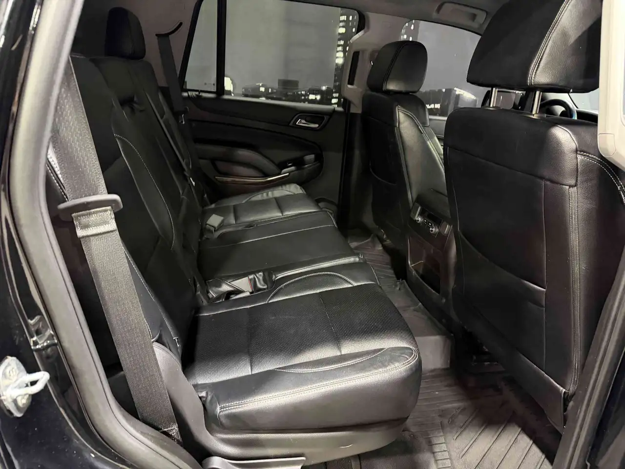 Chevrolet Tahoe снимка Chevrolet Tahoe