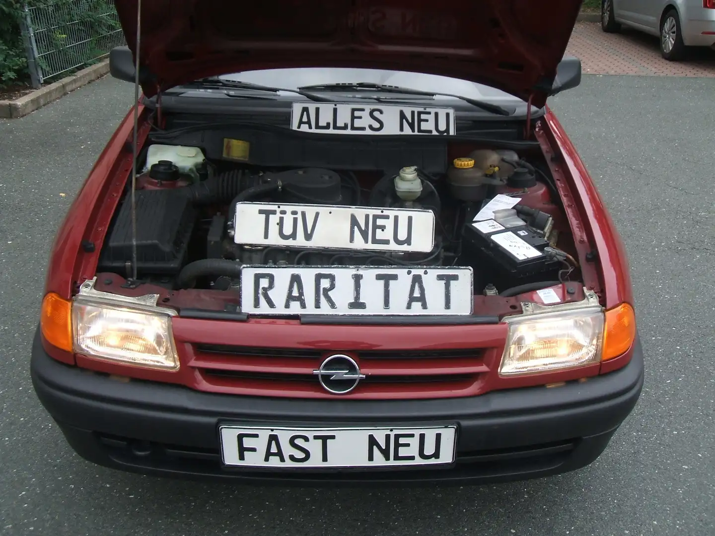 Opel Astra -RARITÄT*WIE NEU*1.Hand*H-Kennz.*a.w.TÜV-NEU Rot - 1