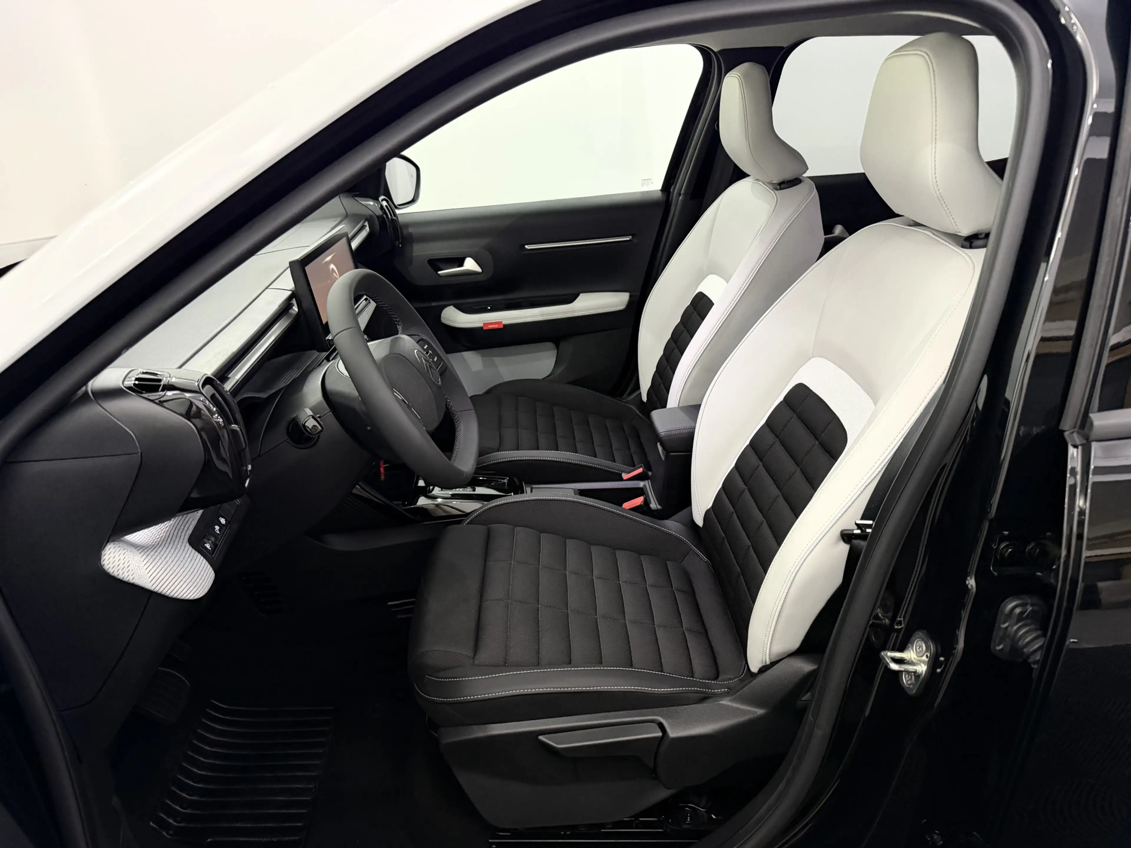 Citroen C3 Aircross 1.2 Hybrid 145pk Max Camera, Navi, Apple carplay, — photo 7