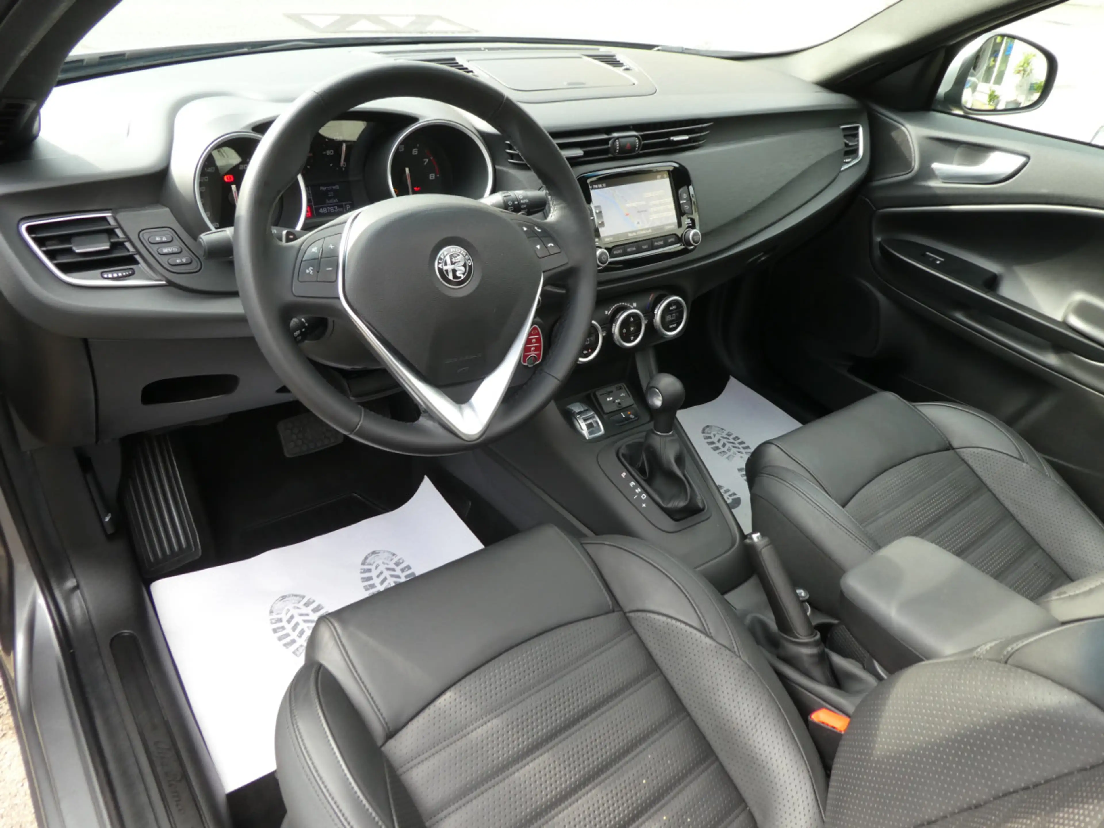 Alfa Romeo Giulietta 1.4 TB 170 Luxe Automatique — photo 3