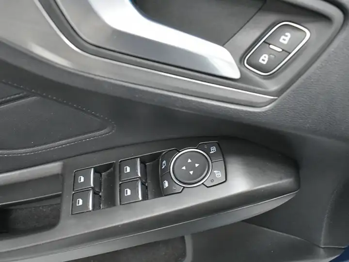 Ford Focus 1.5 EcoBlue Titanium 2021, foto 10