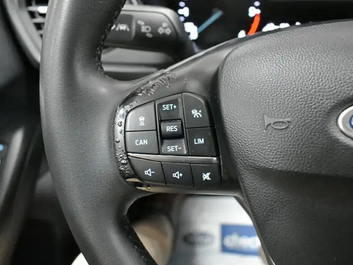 Ford Focus 1.5 EcoBlue Titanium 2021, foto 13