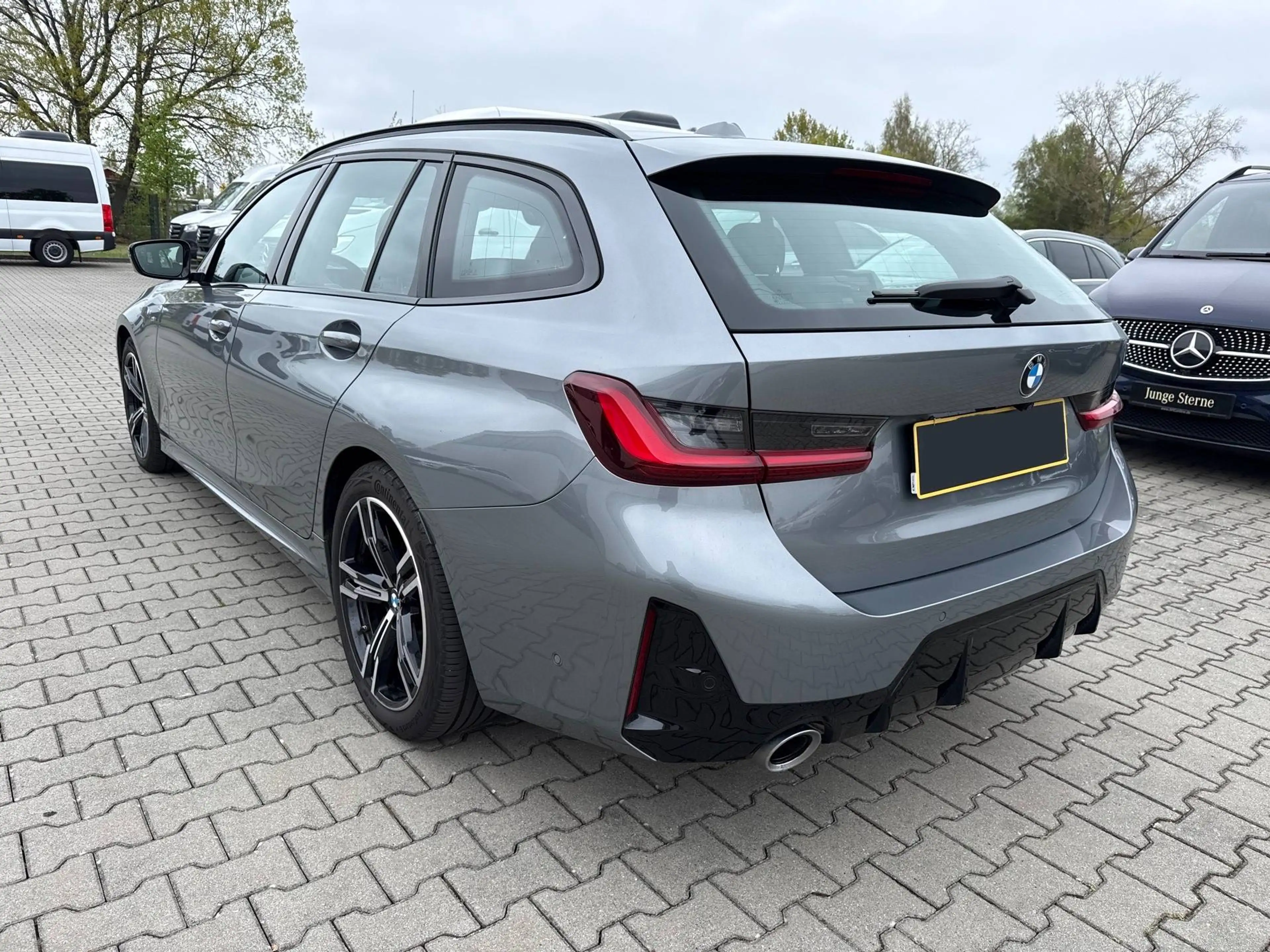 BMW 320 320 d M Sport — photo 4
