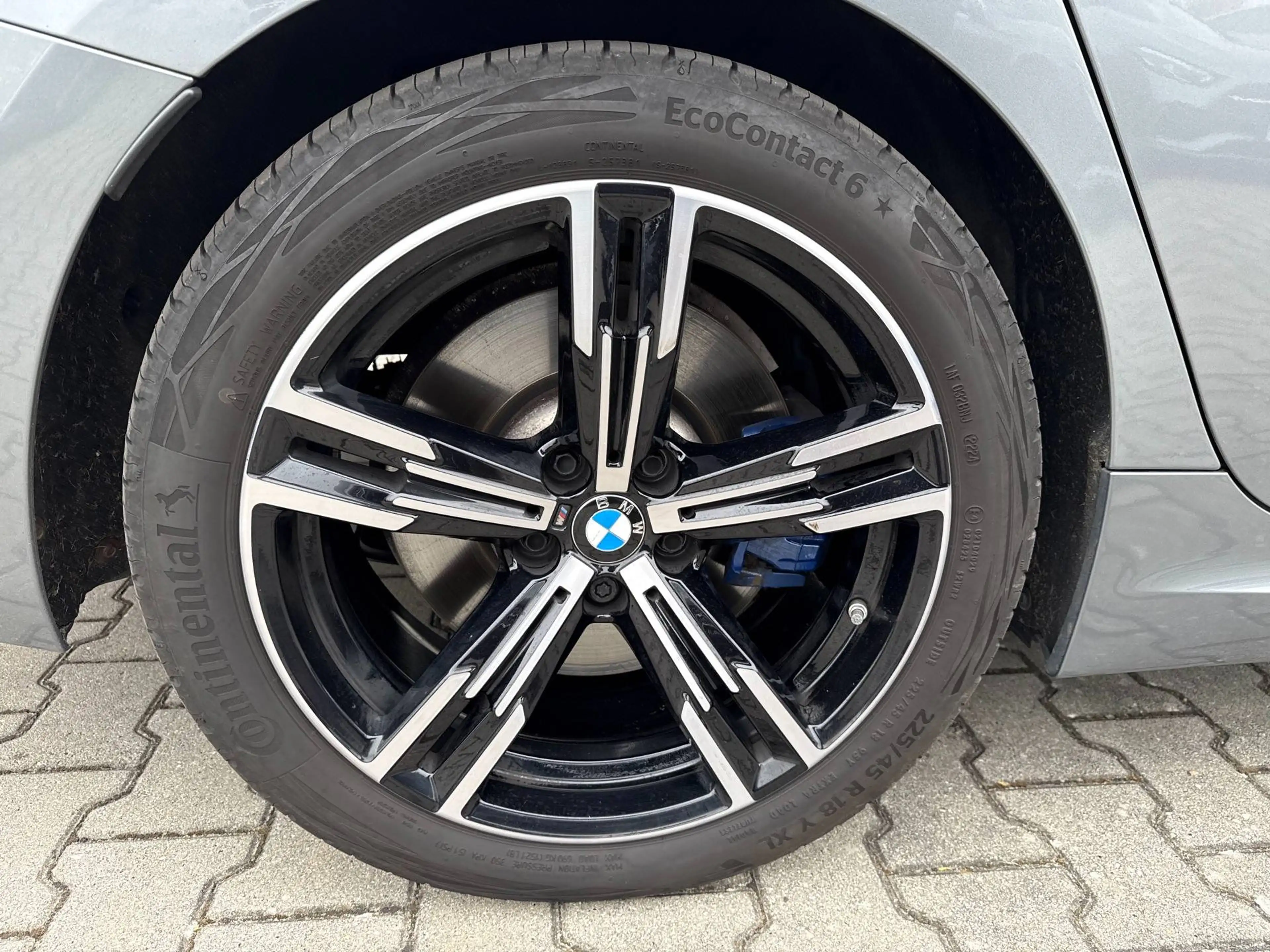 BMW 320 320 d M Sport — photo 9