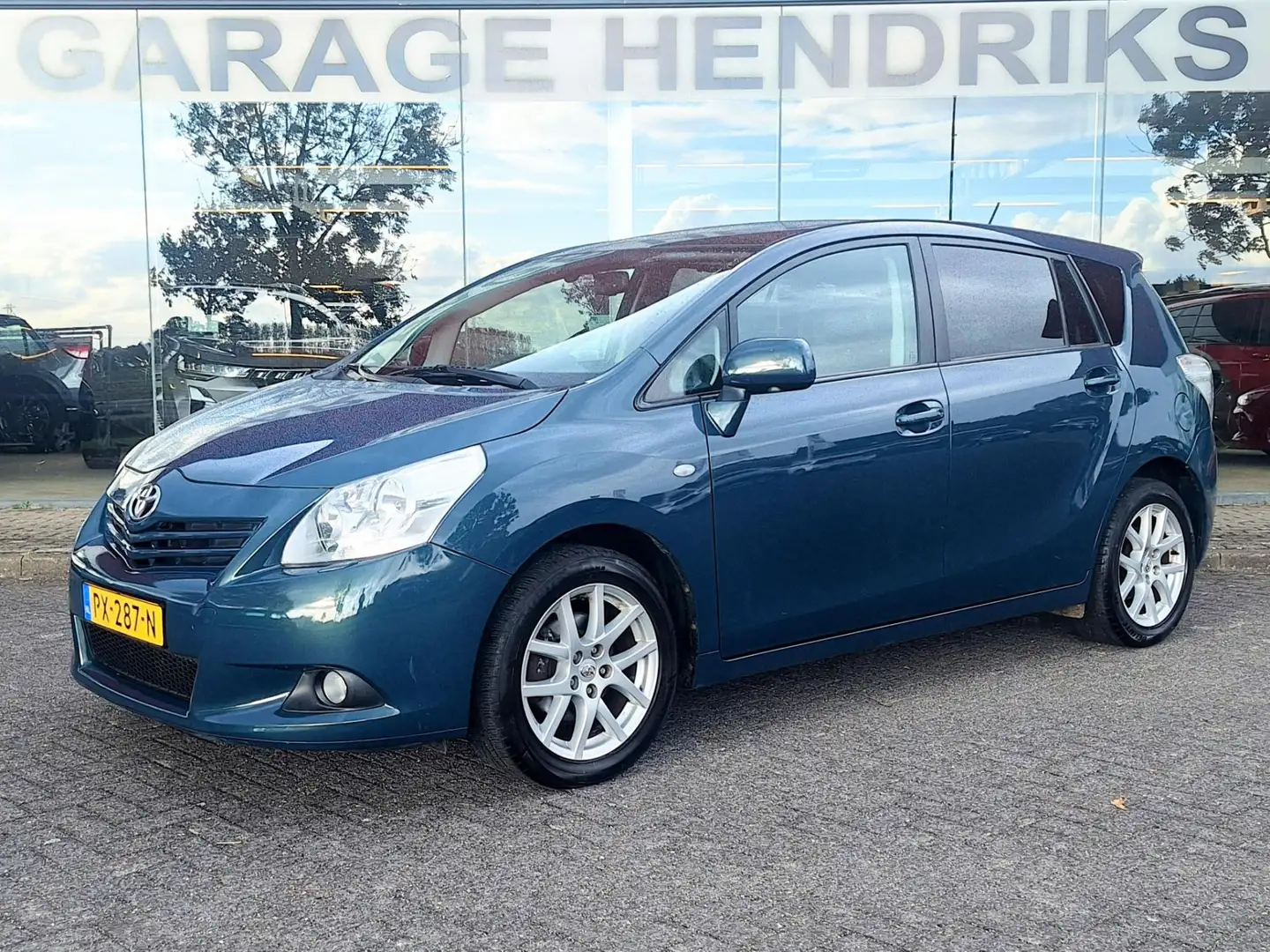 Toyota Verso 1.8 VVT-i Panoramic 7p | Vol Leder | 7 persoons | Blauw - 1