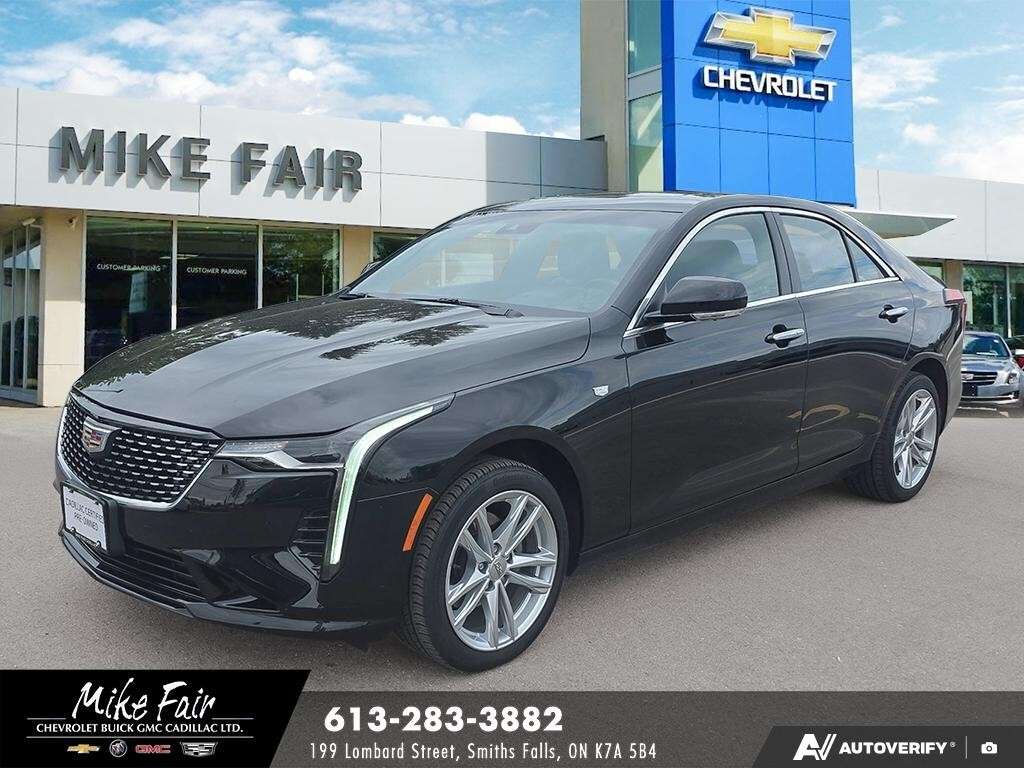 2022 Cadillac CT4 4dr Sdn Luxury