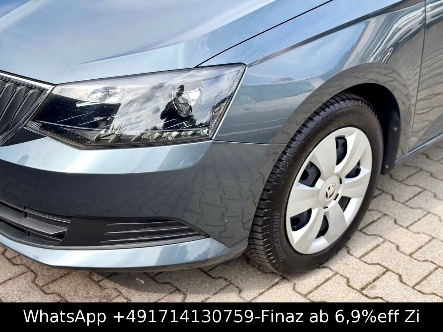 Skoda Fabia Ambition-KLIMA-TEMP-PDC-SHFT-BT Gris - 2