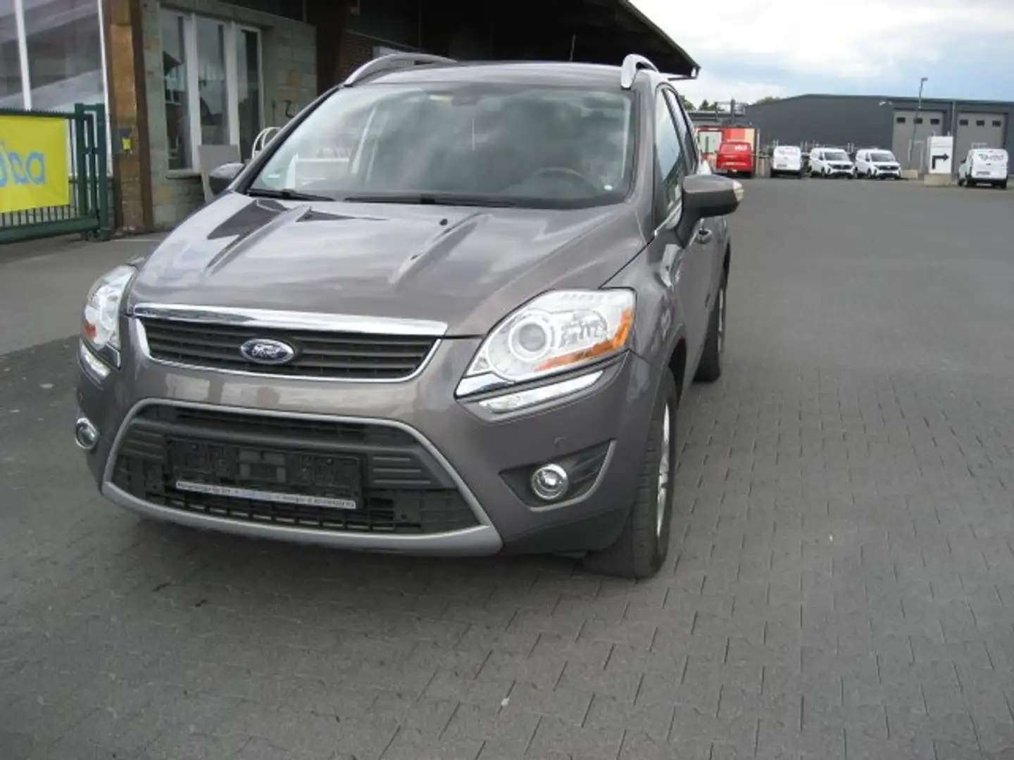 Ford Kuga Titanium Brun - 2