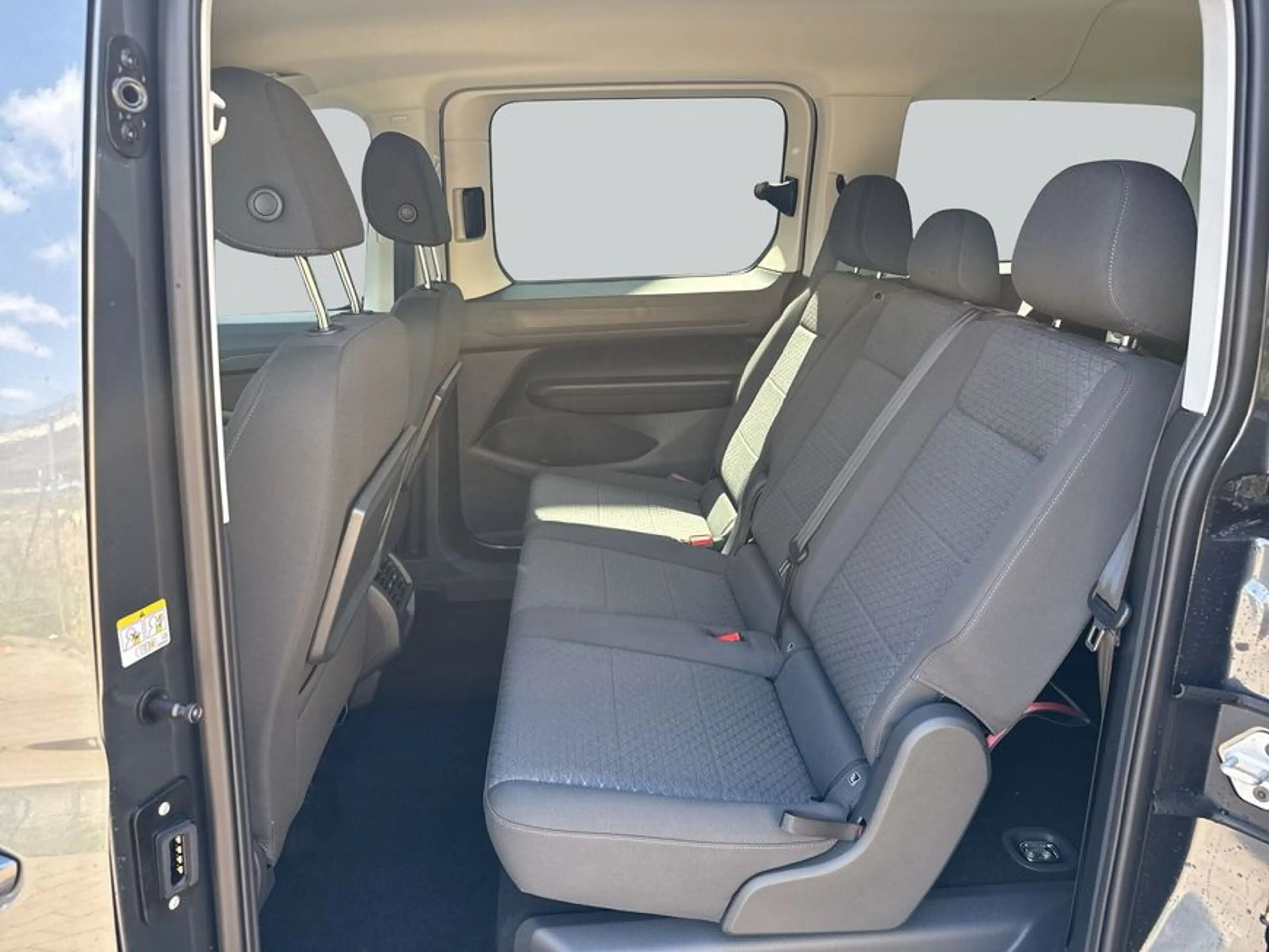 Ford Grand Tourneo Connect 2.0 EcoBlue Aut. TITANIUM 90 — photo 11