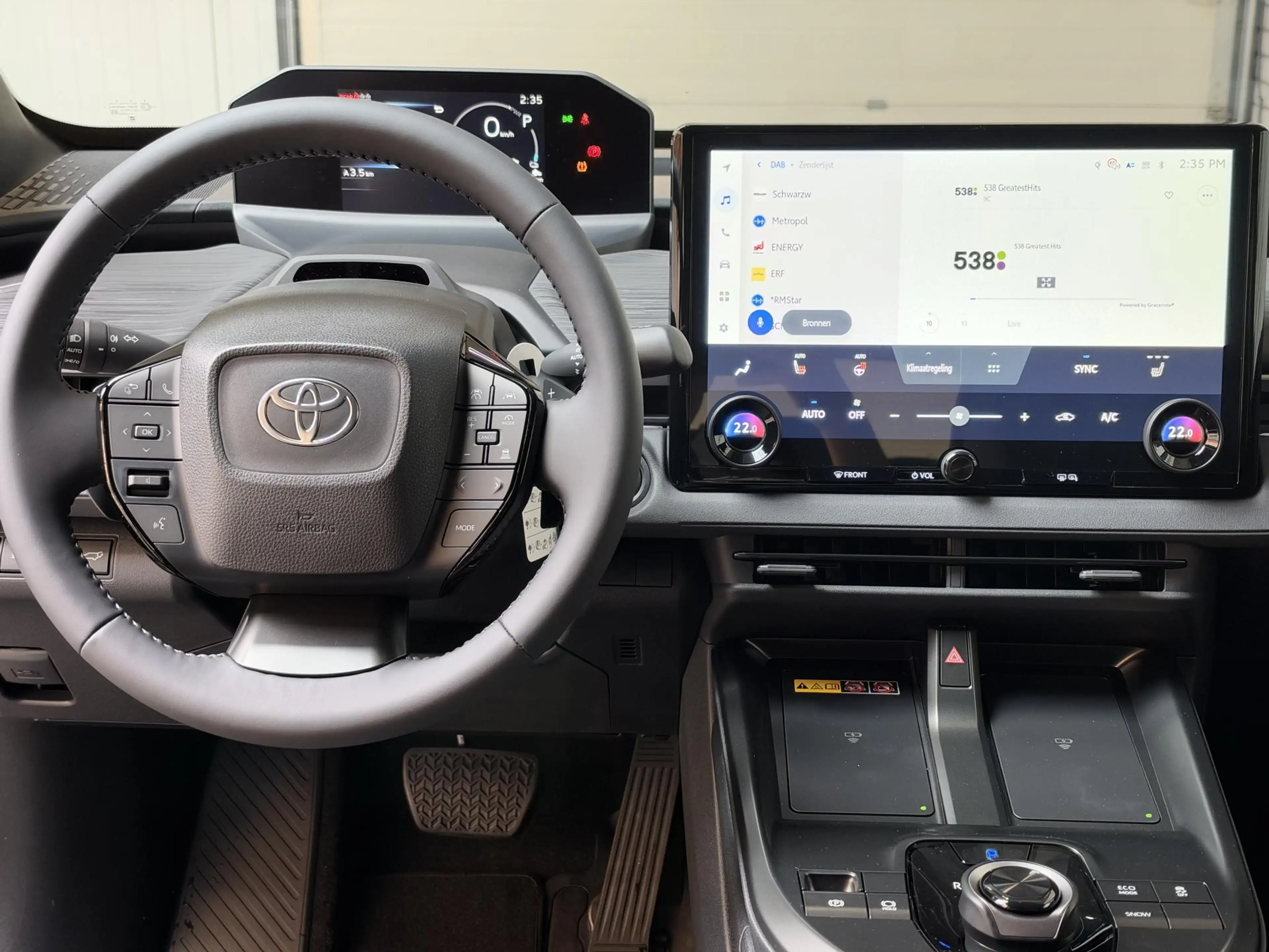 Toyota C-HR+ First Edition 77 kWh NIEUW! Uit voorraad leverbaar — photo 6