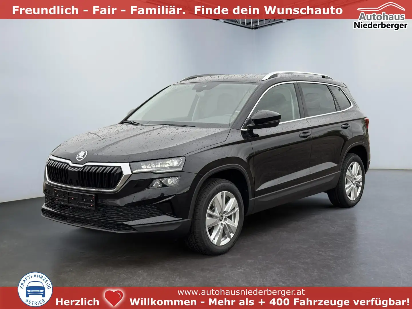 Skoda Karoq 1.5 TSI DSG Top Selection 2Zoklima 2xEinparkhil... Schwarz - 1