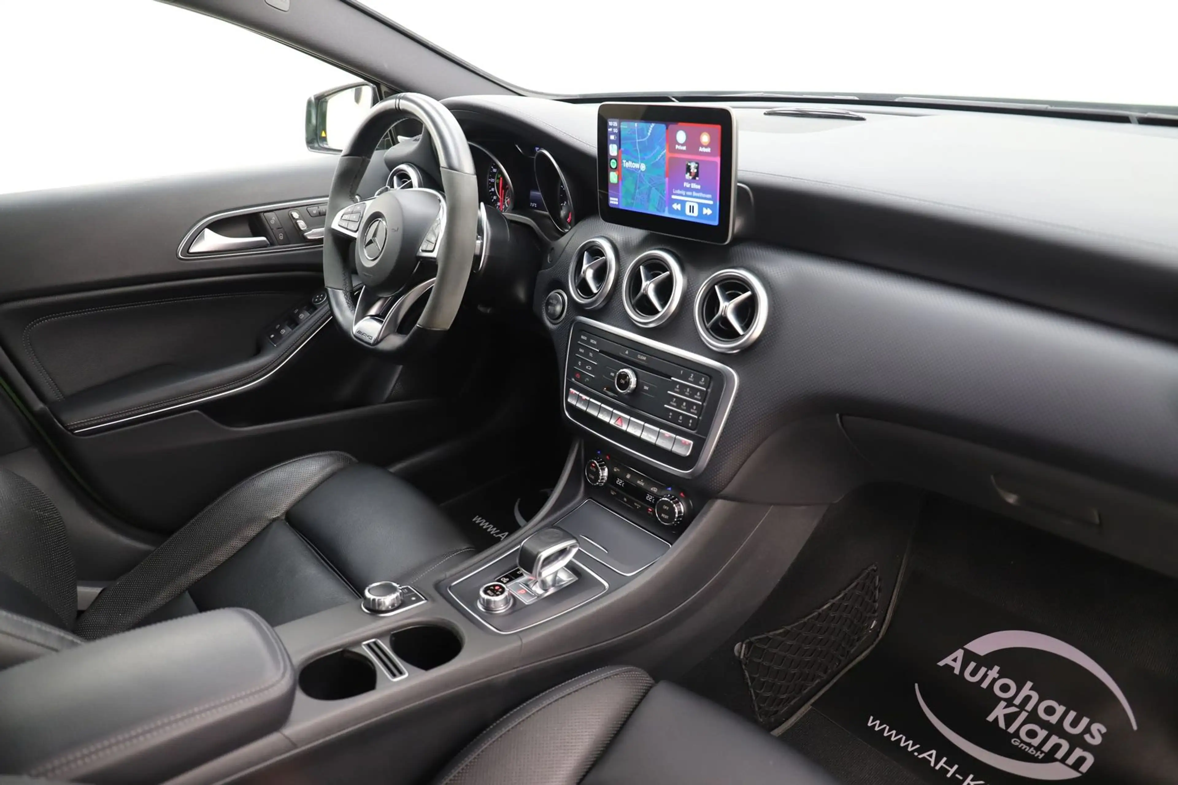 Mercedes-Benz A 45 AMG 381PS 4Matic Carplay Memory Pano PAGA — photo 15