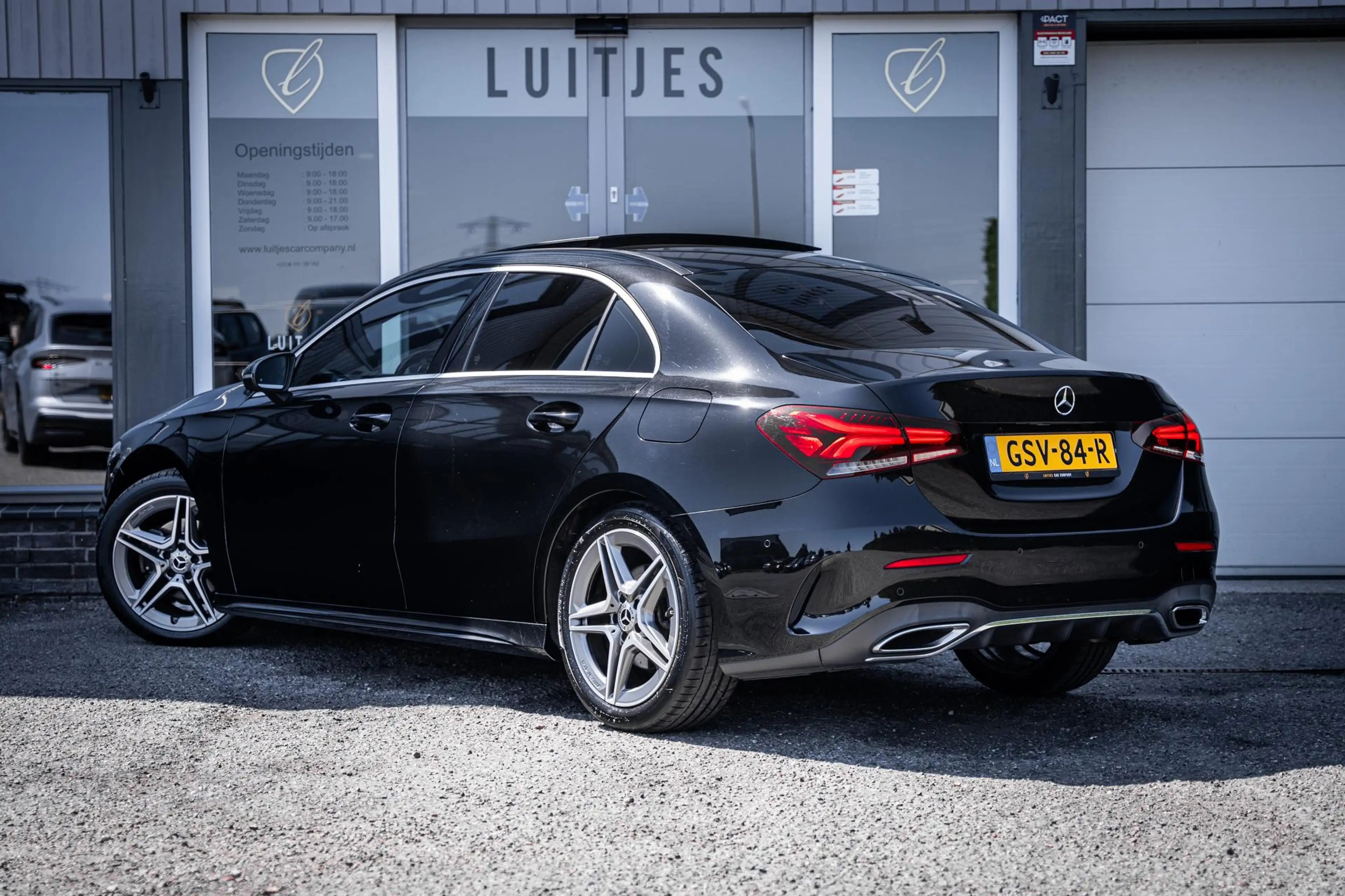 Mercedes-Benz A 200 AMG Launch Edition |Pano-dak|Sfeerverl.|Camera|Dea — photo 13