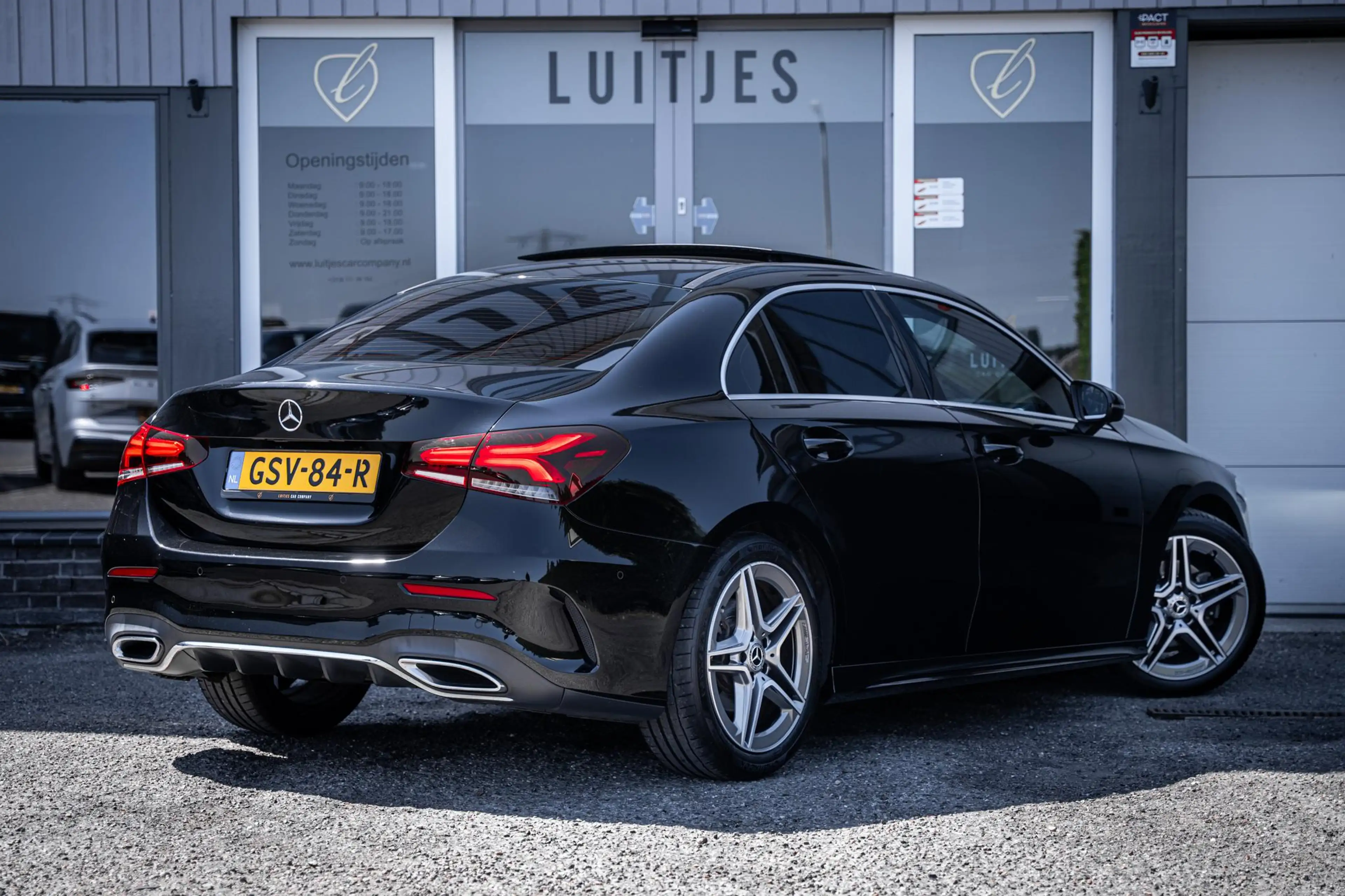 Mercedes-Benz A 200 AMG Launch Edition |Pano-dak|Sfeerverl.|Camera|Dea — photo 10