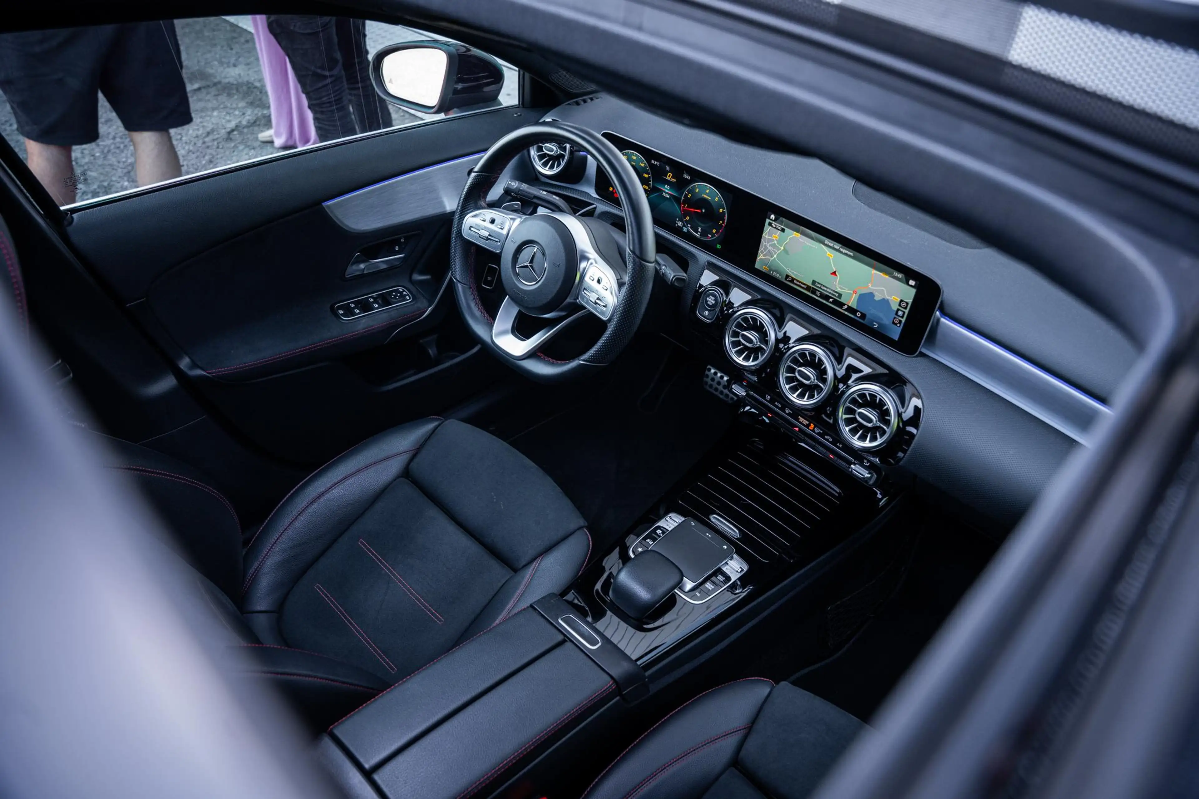 Mercedes-Benz A 200 AMG Launch Edition |Pano-dak|Sfeerverl.|Camera|Dea — photo 20