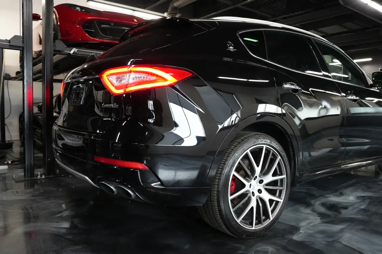 Maserati Levante снимка Maserati Levante