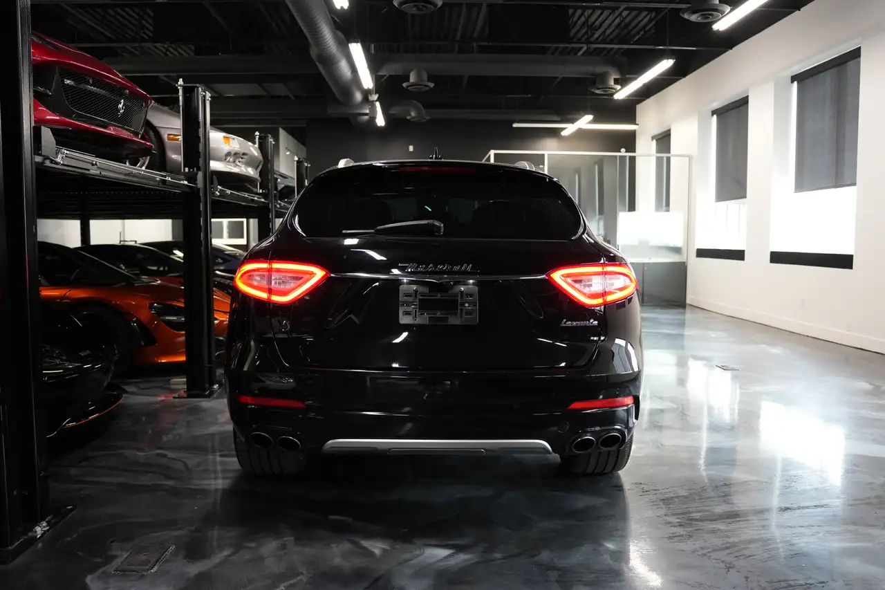 Maserati Levante снимка Maserati Levante