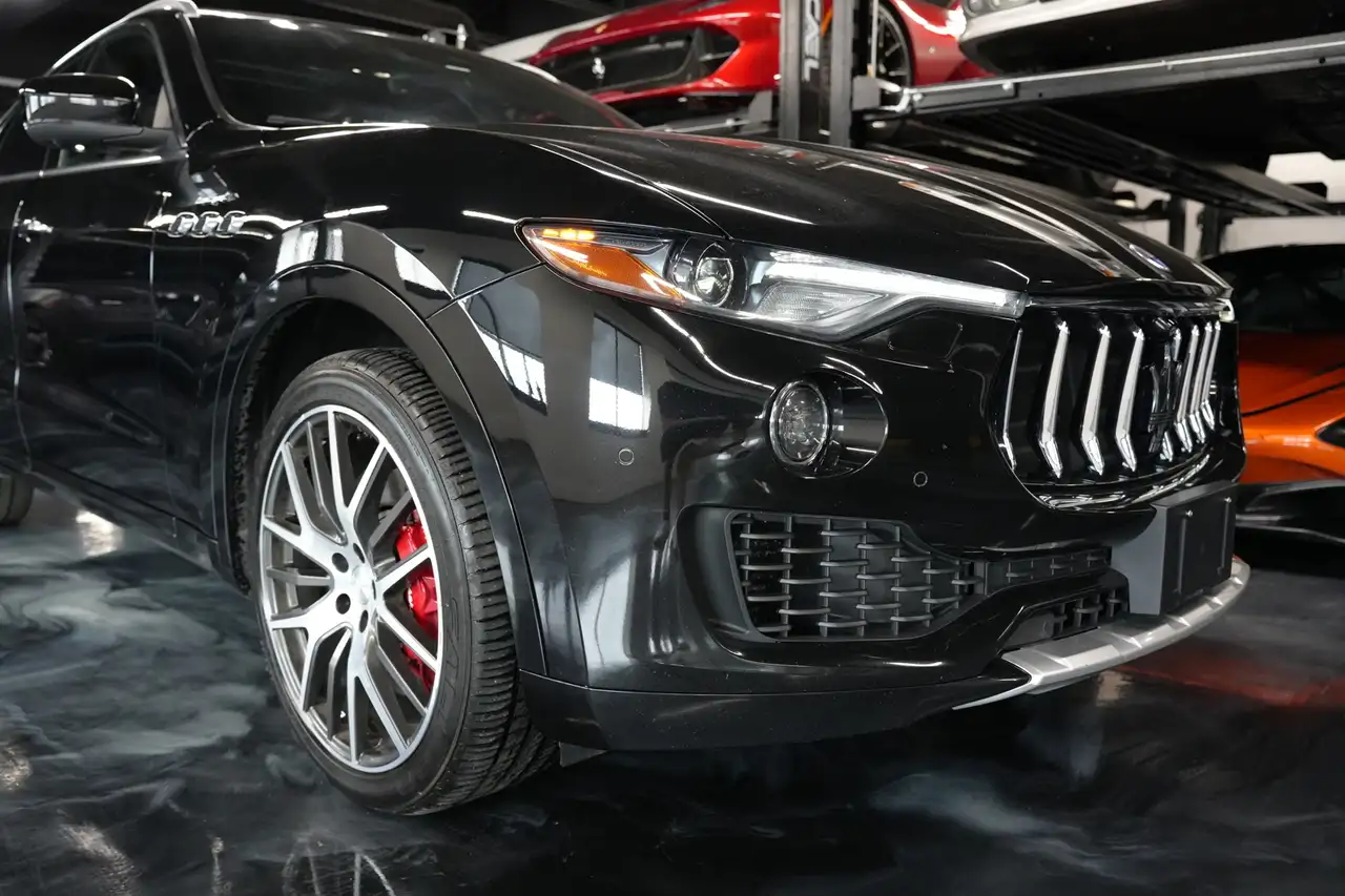 Maserati Levante снимка Maserati Levante