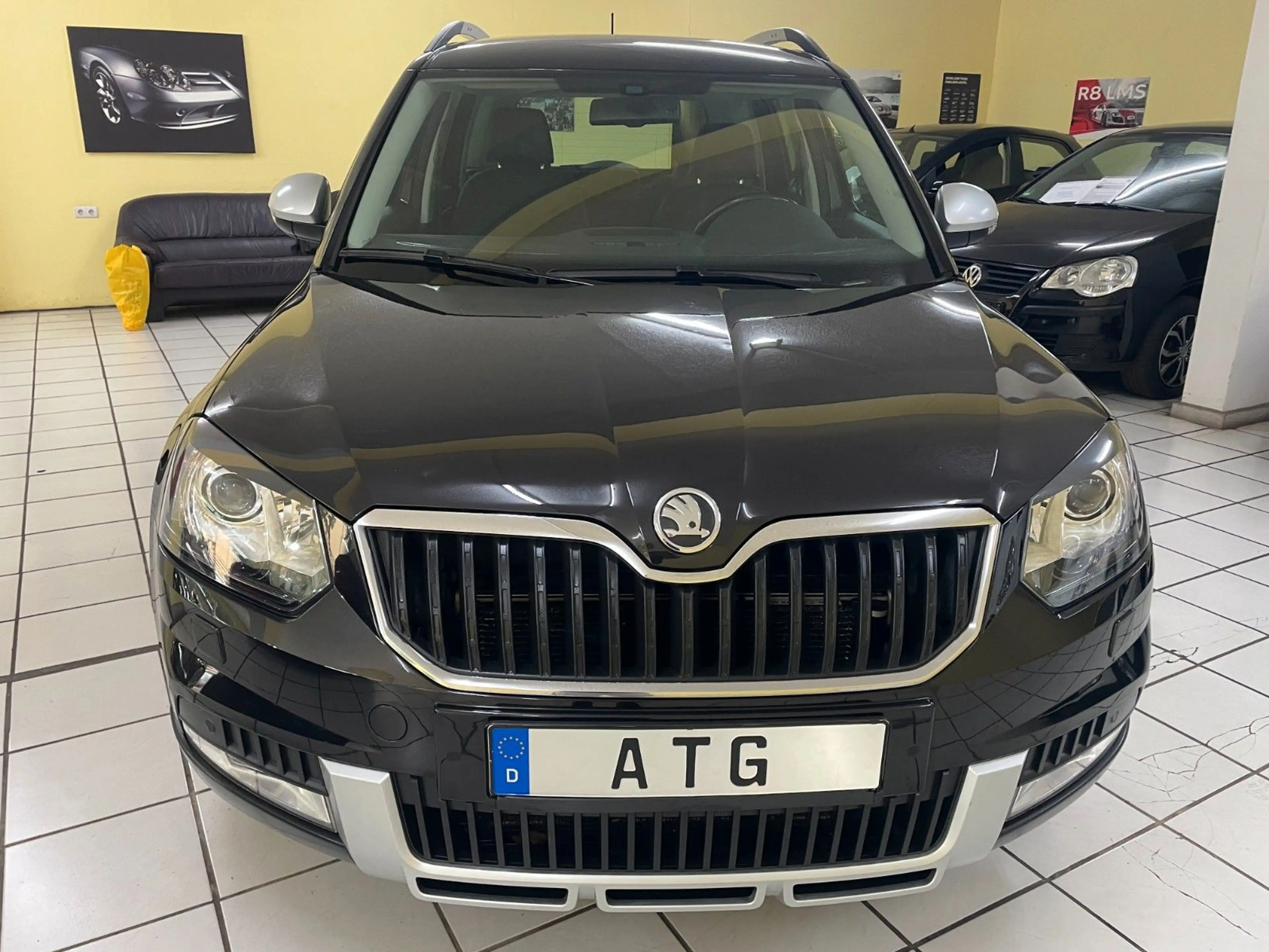 Skoda Yeti Elegance Outdoor 4x4 DSG, Navi,Xenon,AHK — photo 2