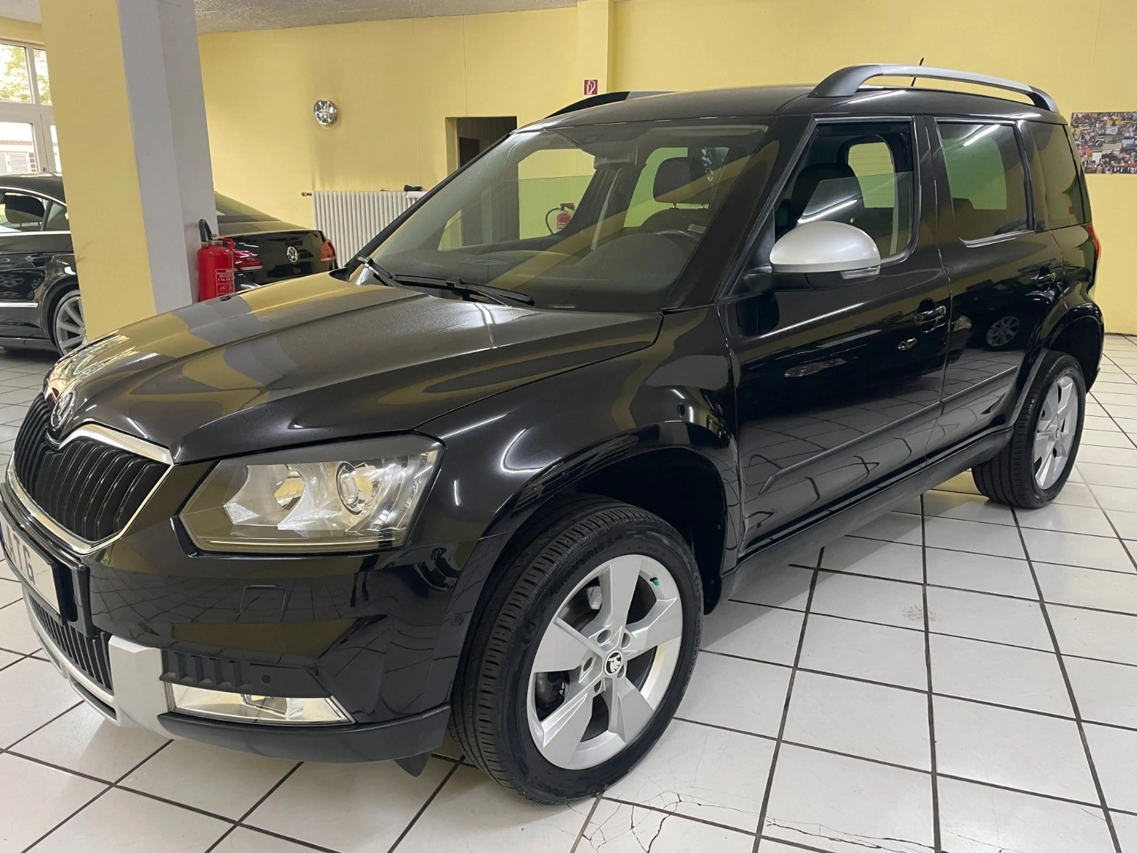 Skoda Yeti Elegance Outdoor 4x4 DSG, Navi,Xenon,AHK — photo 3