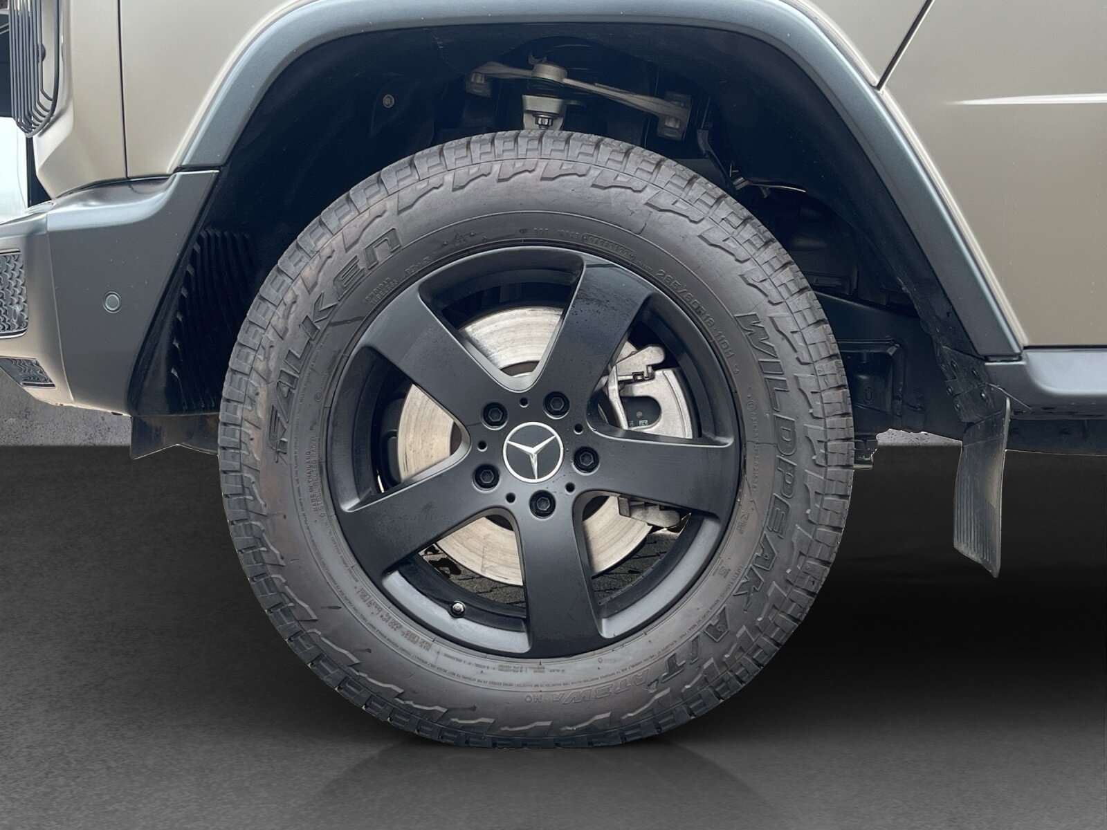 Mercedes-Benz G 400
