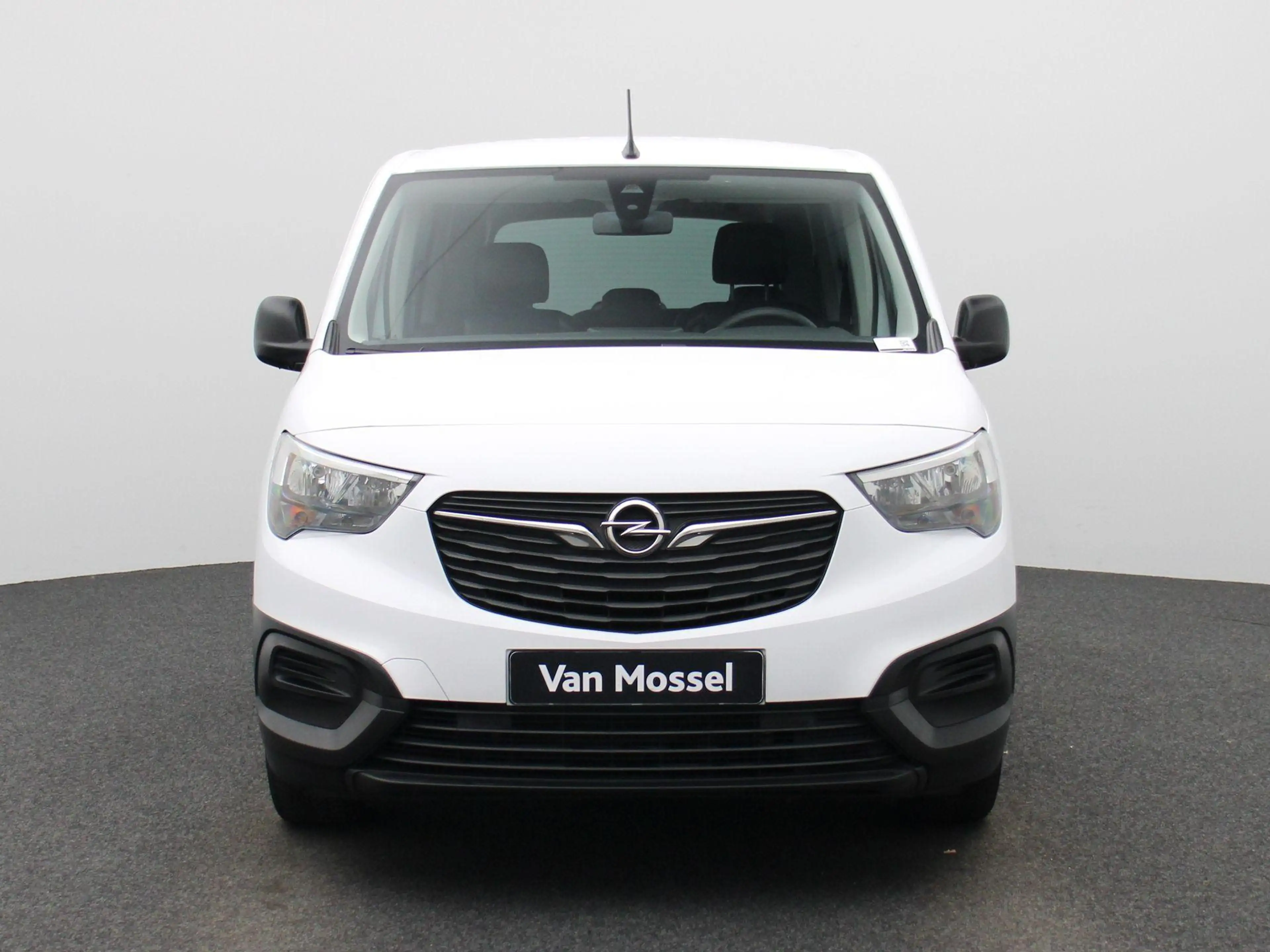 Opel Combo Life 1.5 Turbo D 100 MT6 Edition | PDC A | Bluetooth | — photo 4