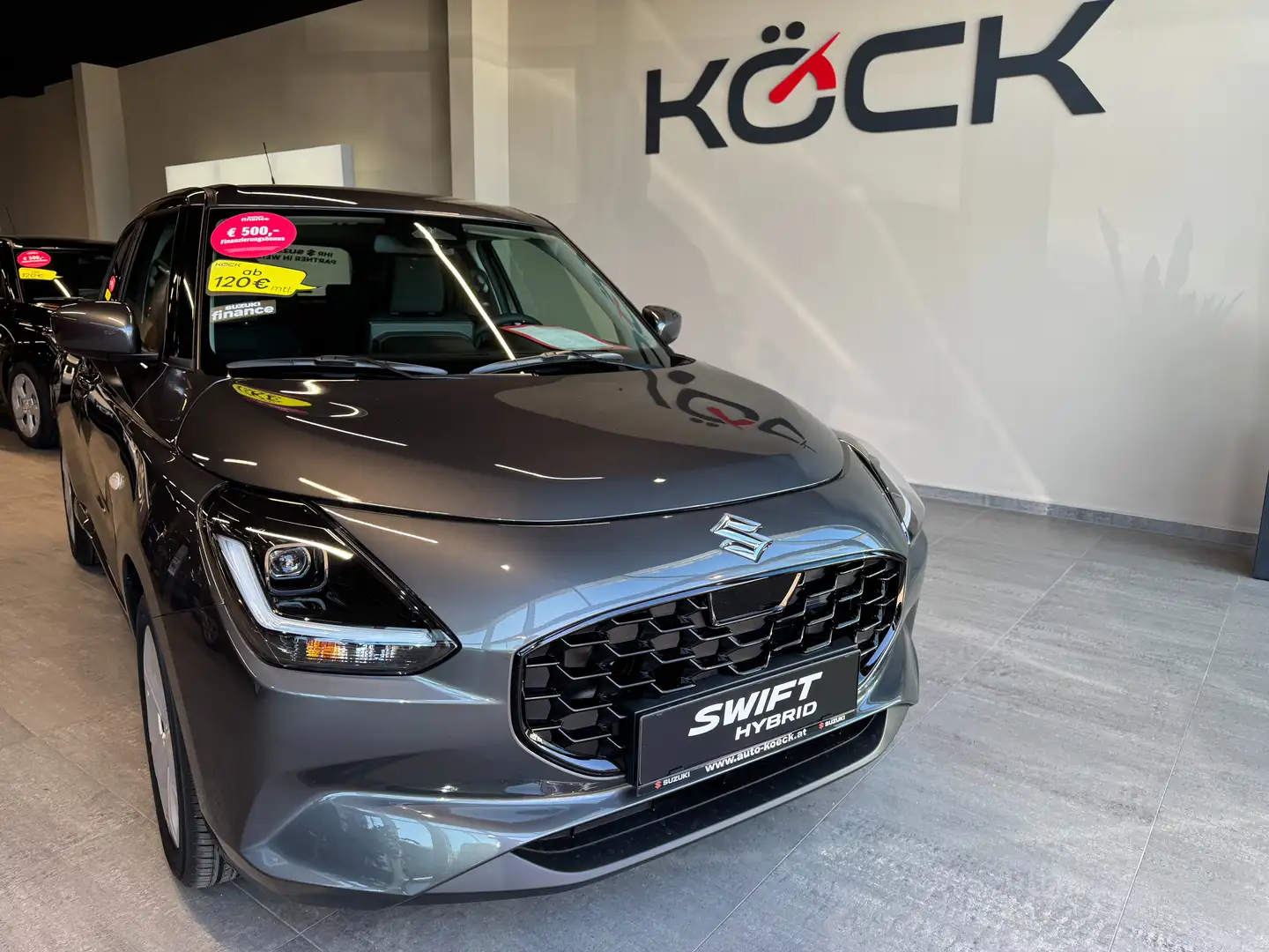 Suzuki Swift 1,2 Hybrid Shine Grijs - 2