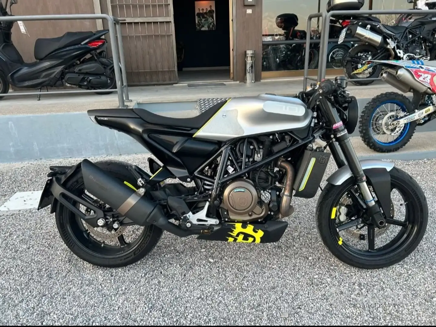 Husqvarna Vitpilen 701 Gri - 1