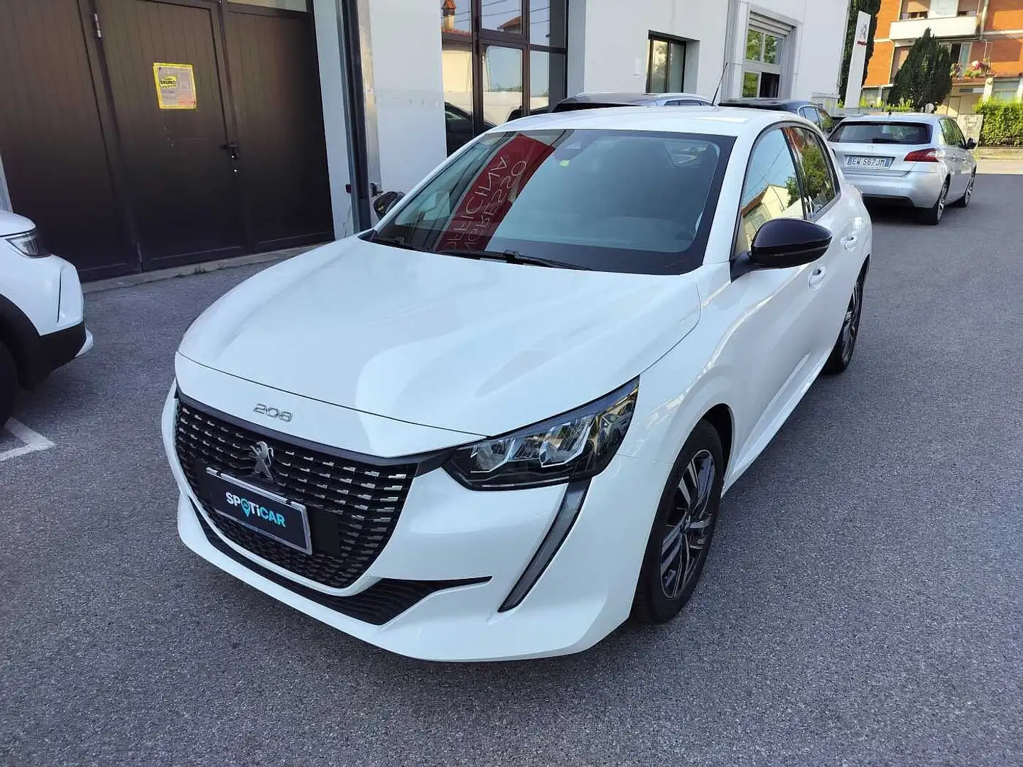 Peugeot 208 BlueHDi 100 Stop&Start 5 porte Allure PacK Bianco - 2