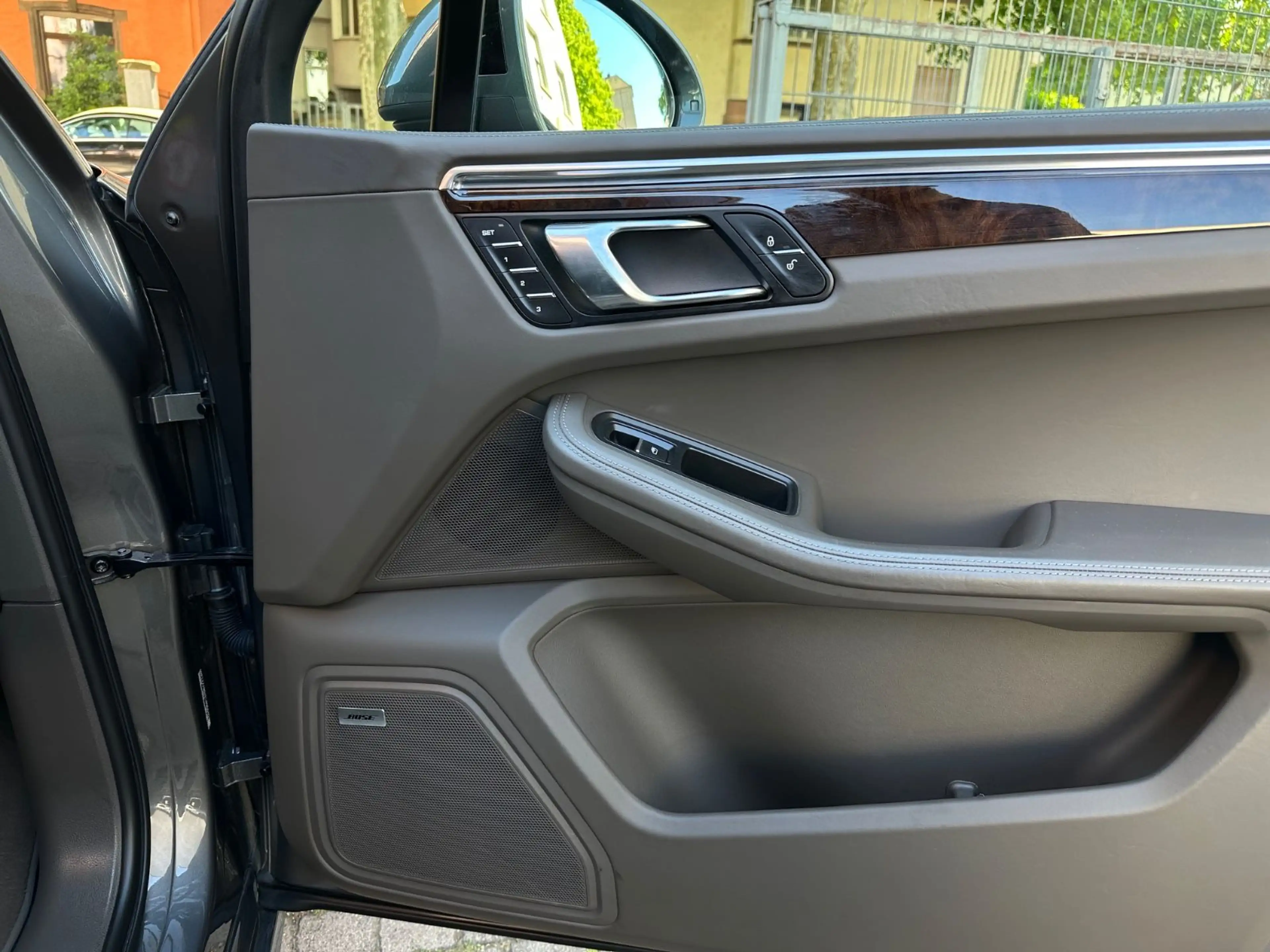 Porsche Macan Turbo Deutsch/Unfallfrei/Scheckheft/2.Hand — photo 13