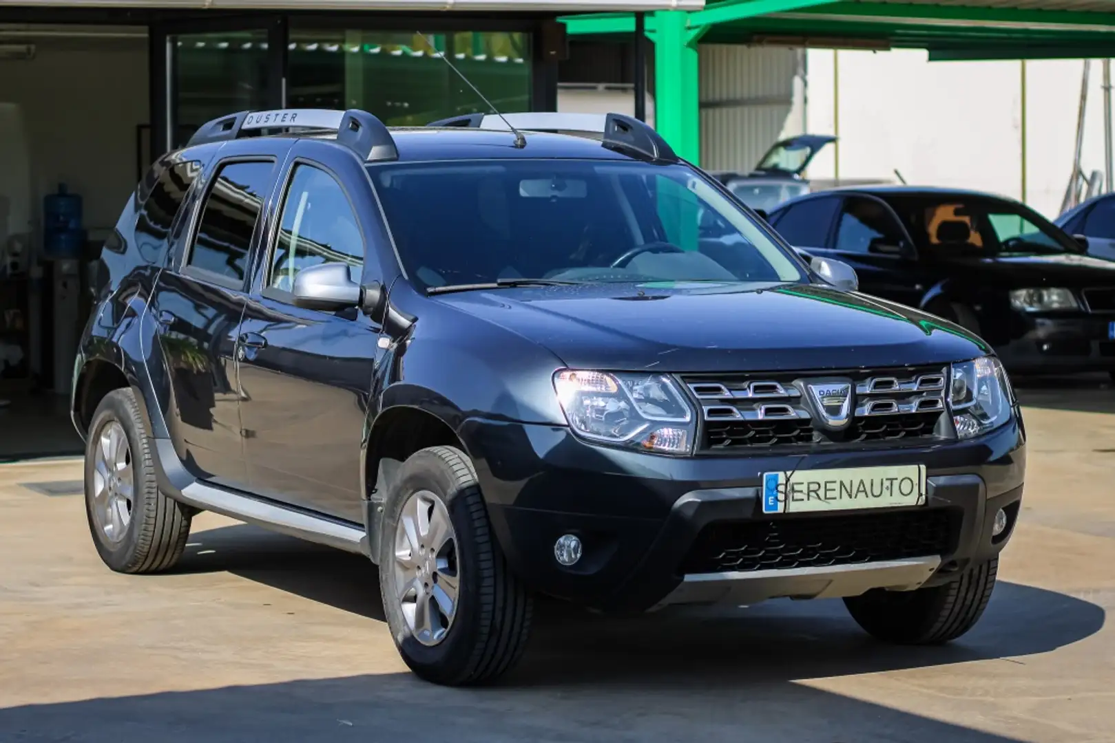 Dacia Duster 1.5dCi Laureate 4x2 110 Gris - 1