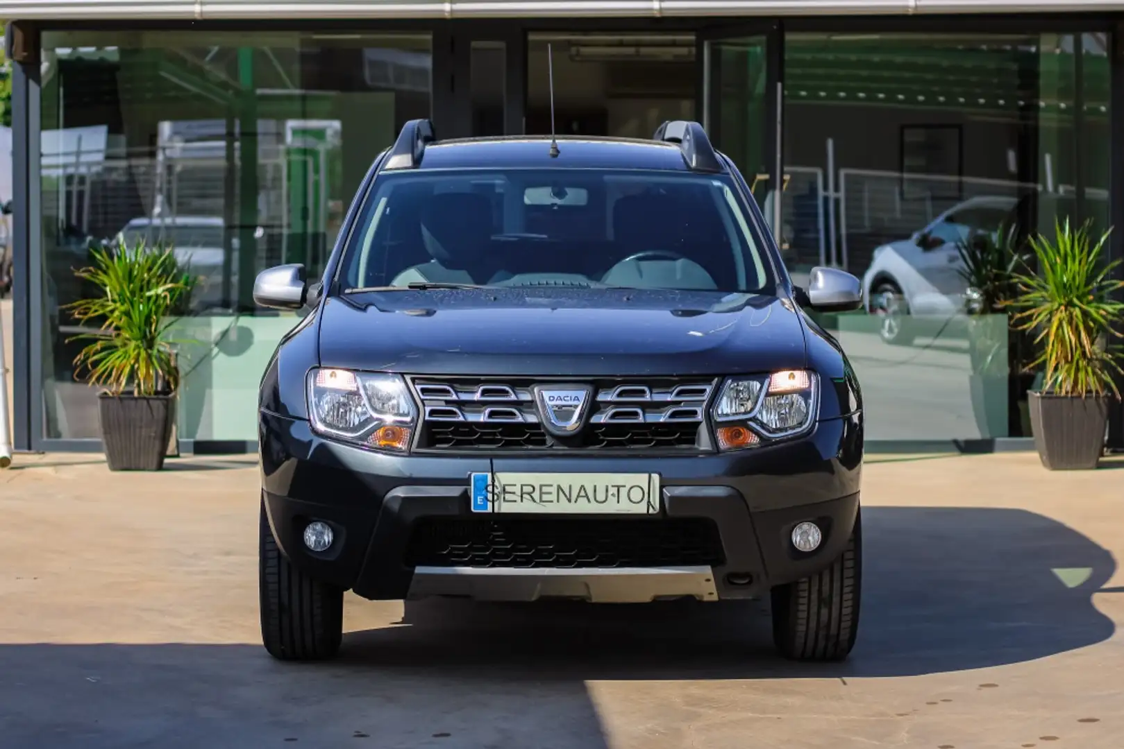 Dacia Duster 1.5dCi Laureate 4x2 110 Gris - 2