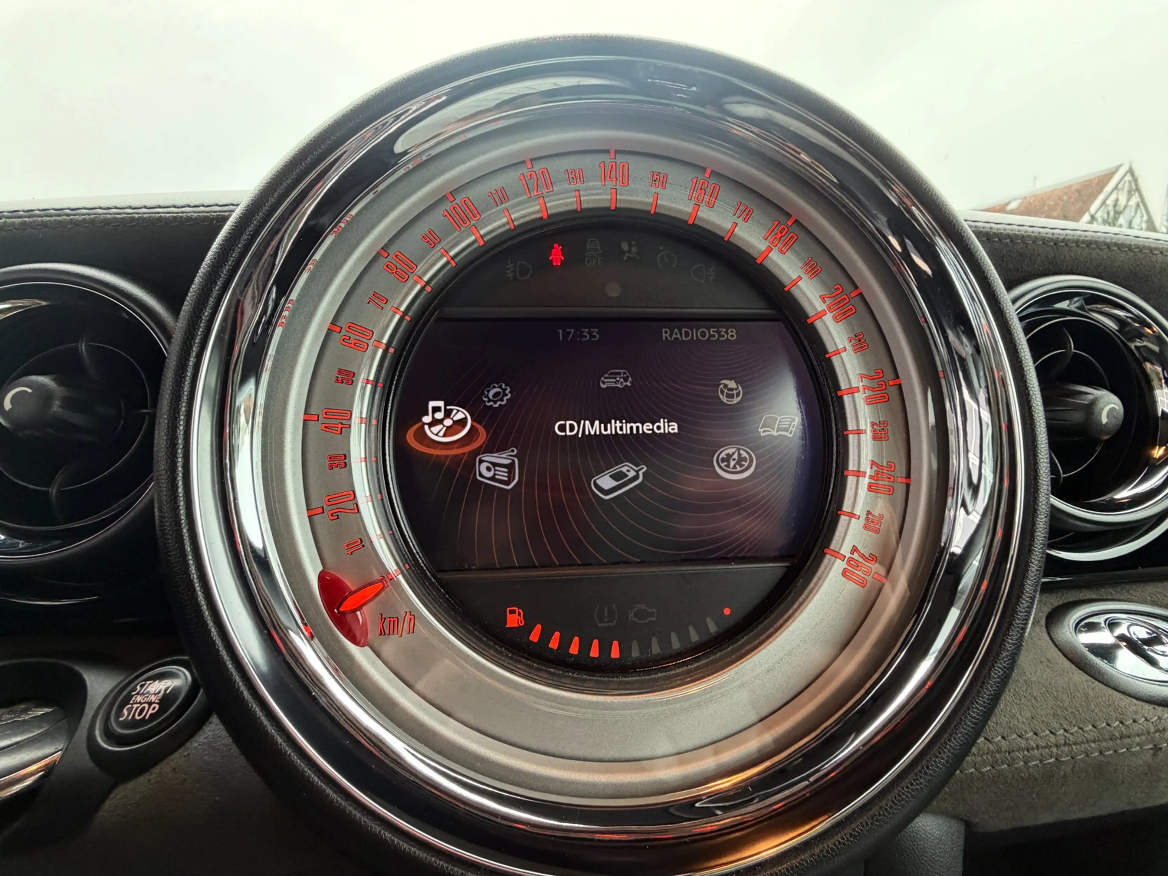 MINI Cooper S Cabrio 1.6 Chili Works / Harman & Kardon / Leder / Cruise — photo 32