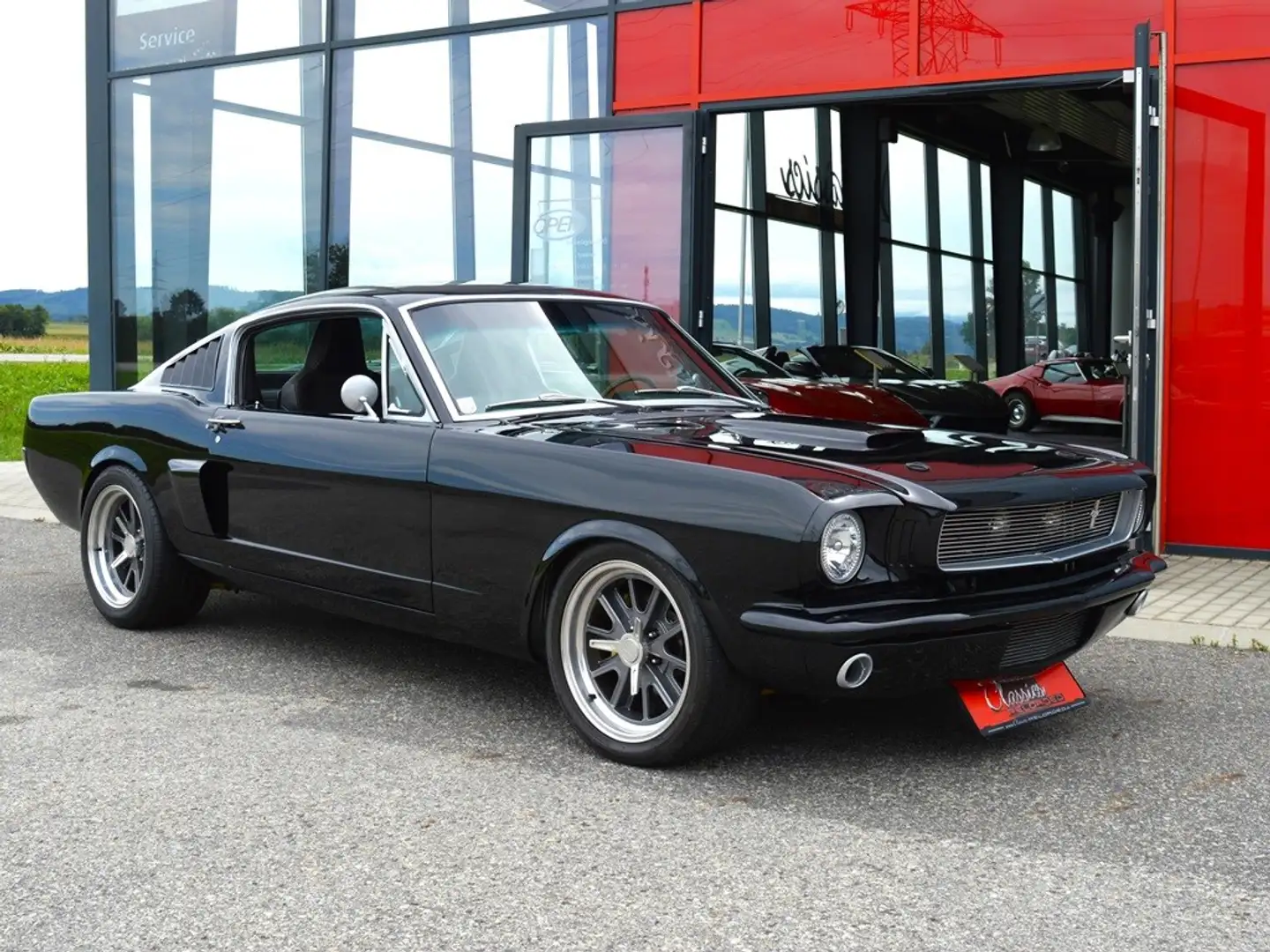 Ford Mustang Fastback Resto-Mod 6.2L, paddle shift Schwarz - 1