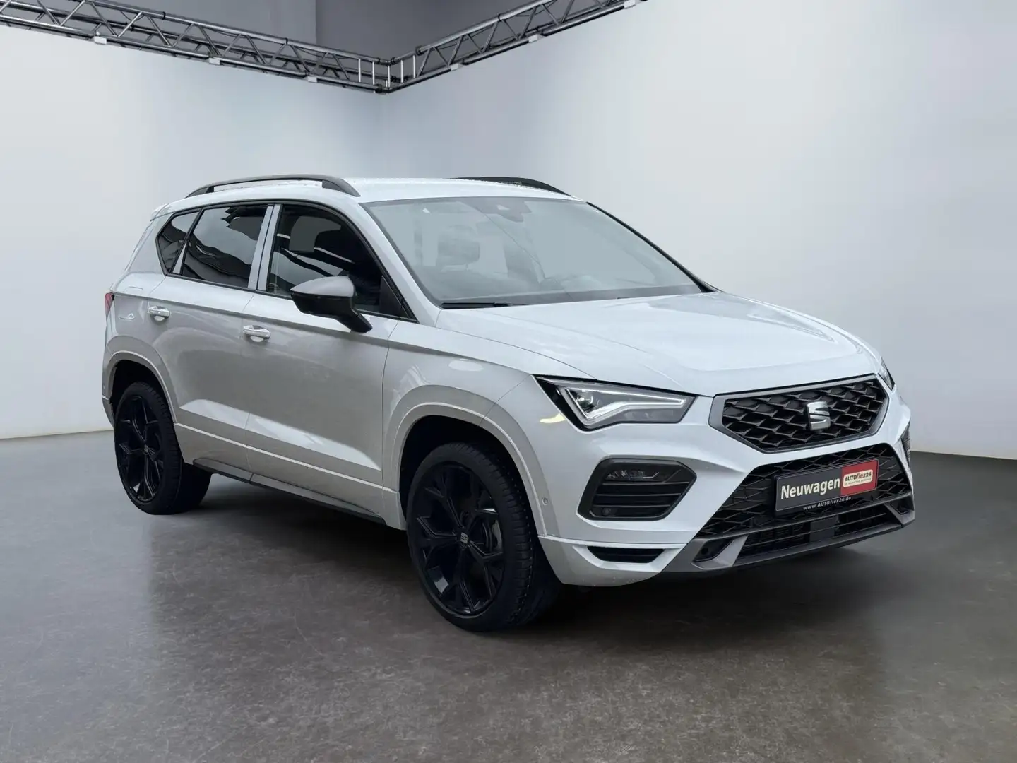 SEAT Ateca 1.5 TSI DSG FR Black Edition 19Z AHK PDC SHZ Na... Weiß - 1