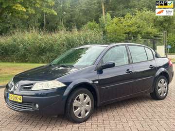 2.0-16V Business Line/AIRCO/CRUISE/PARKEERSENS ACH