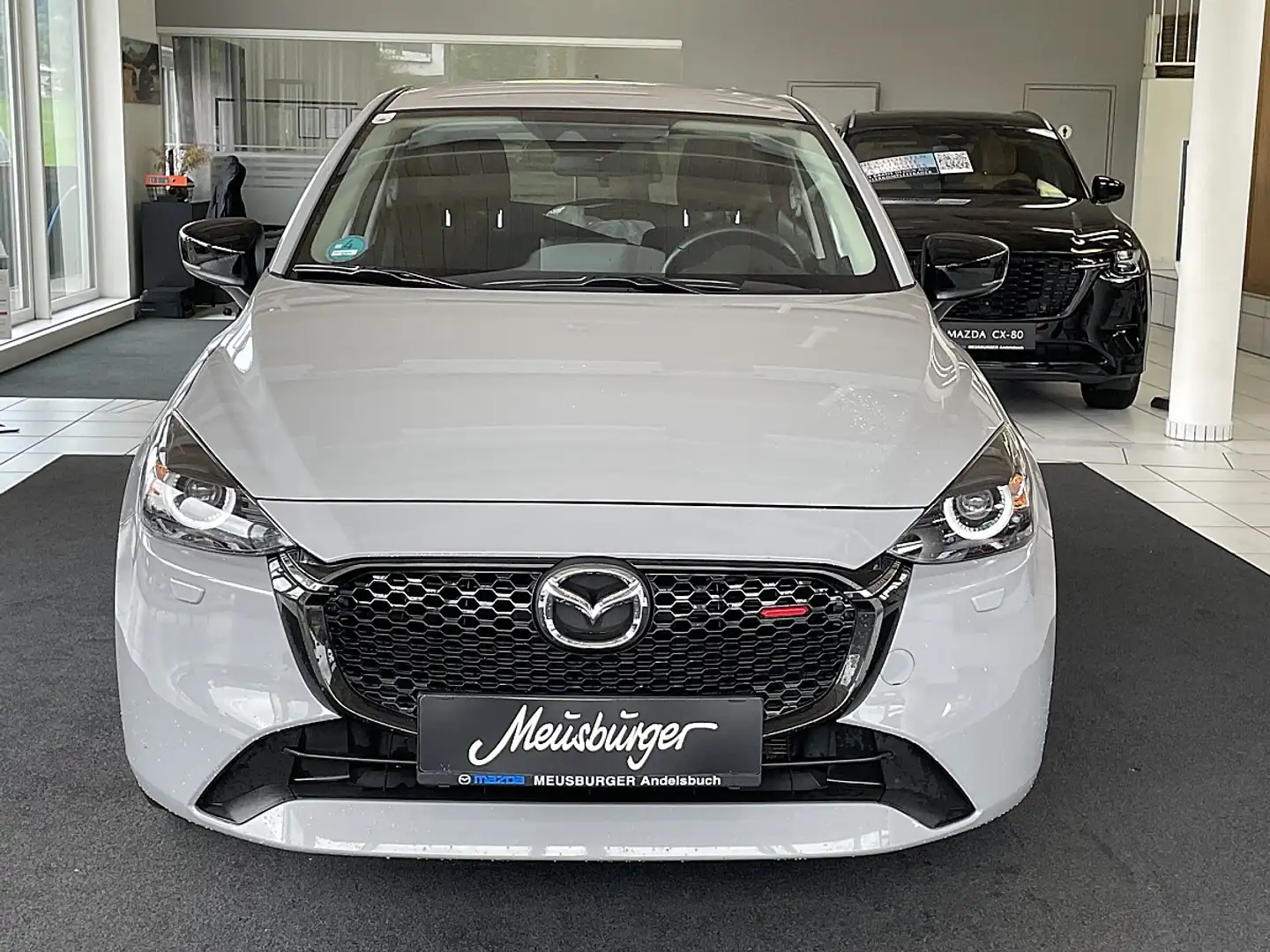 Mazda 2 Mazda2 Skyactiv G90 Homura Aut. Grau - 2