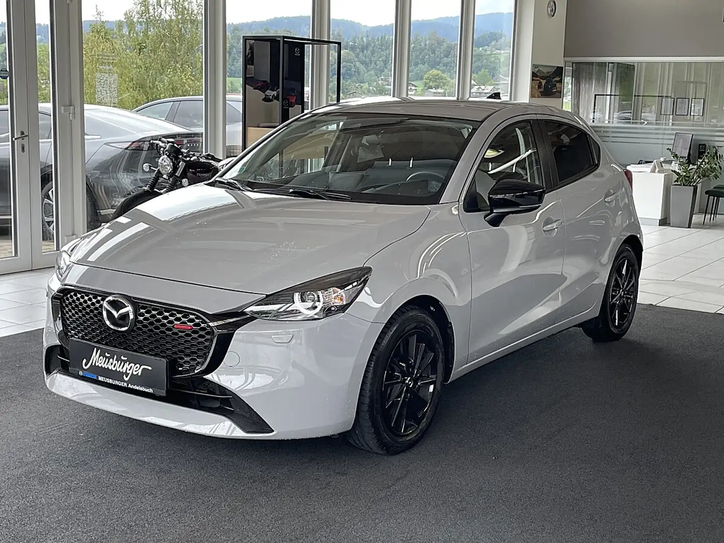 Mazda 2 Mazda2 Skyactiv G90 Homura Aut. Grau - 1